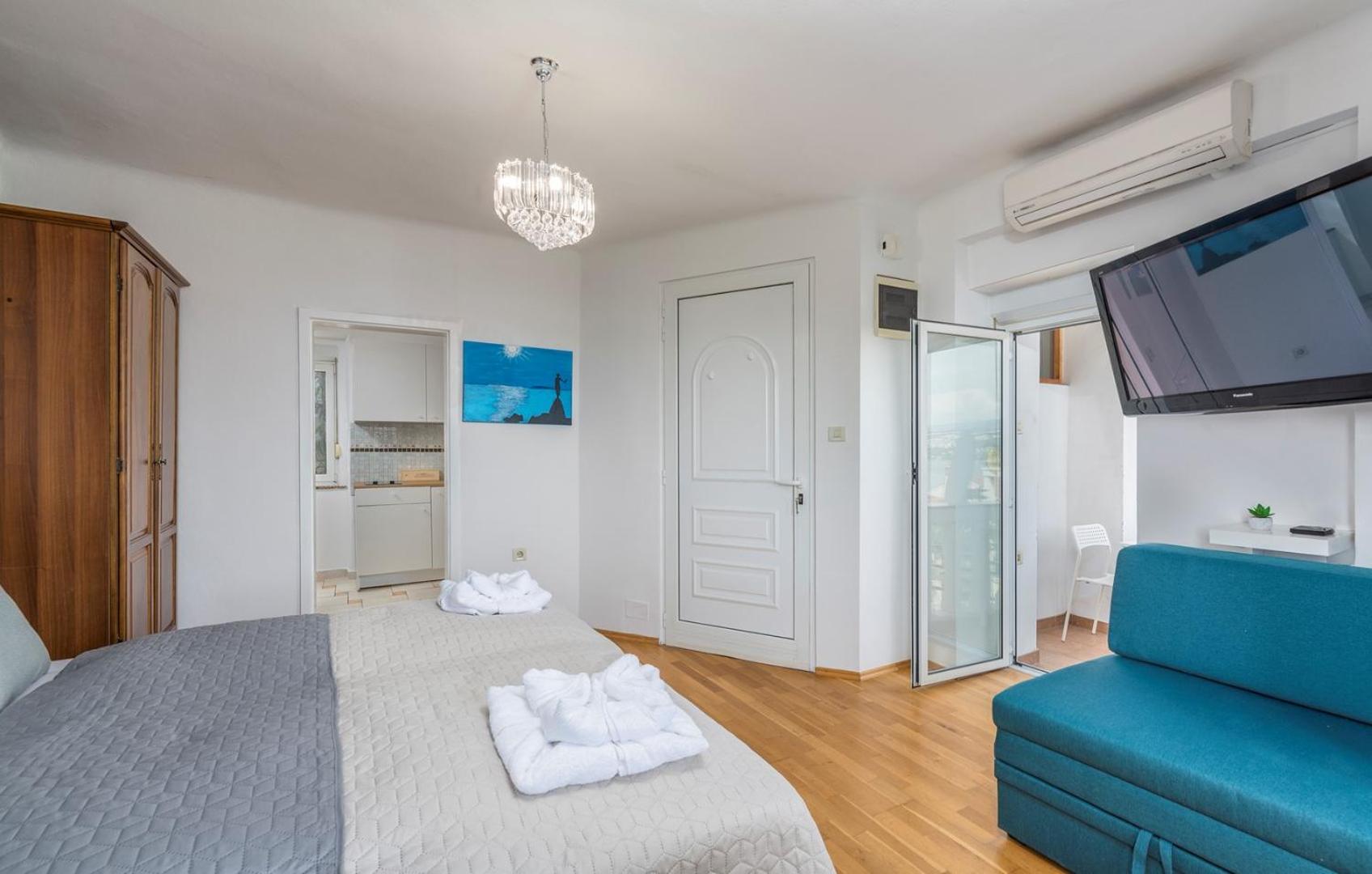 Studio Apartment with Sea View - Photo 17