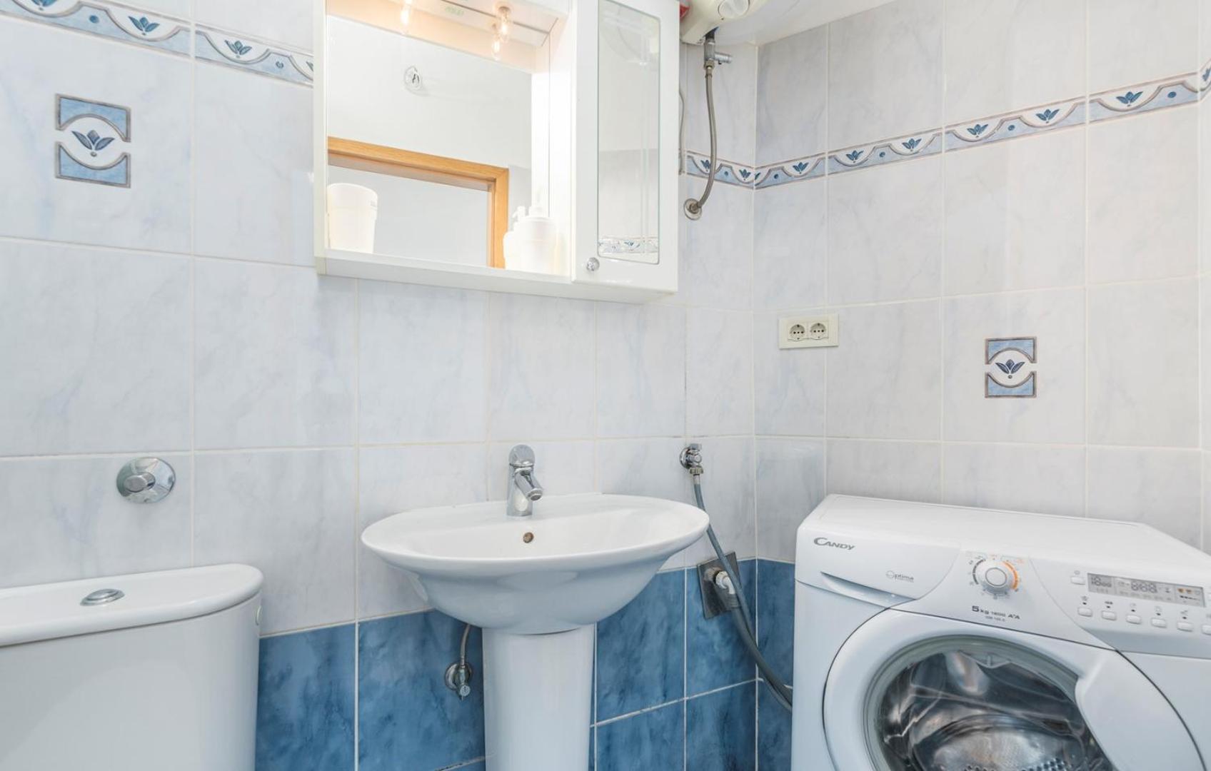 Studio Apartment with Sea View - Photo 12