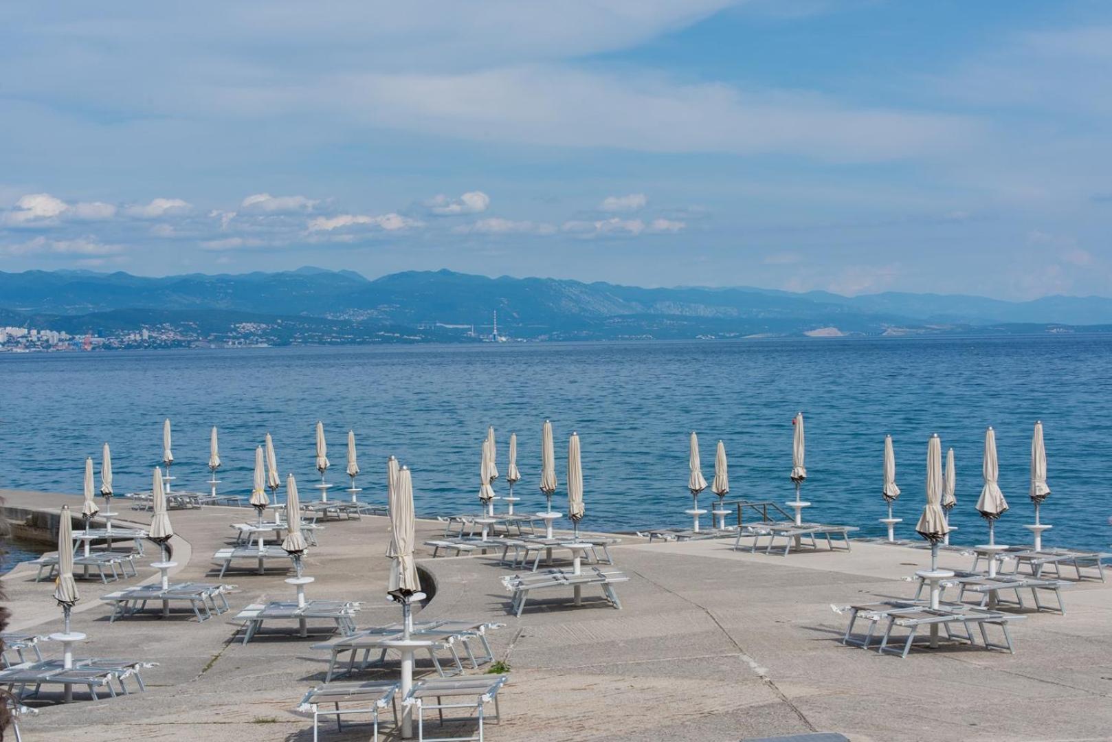 Studio Apartment with Sea View - Photo 8
