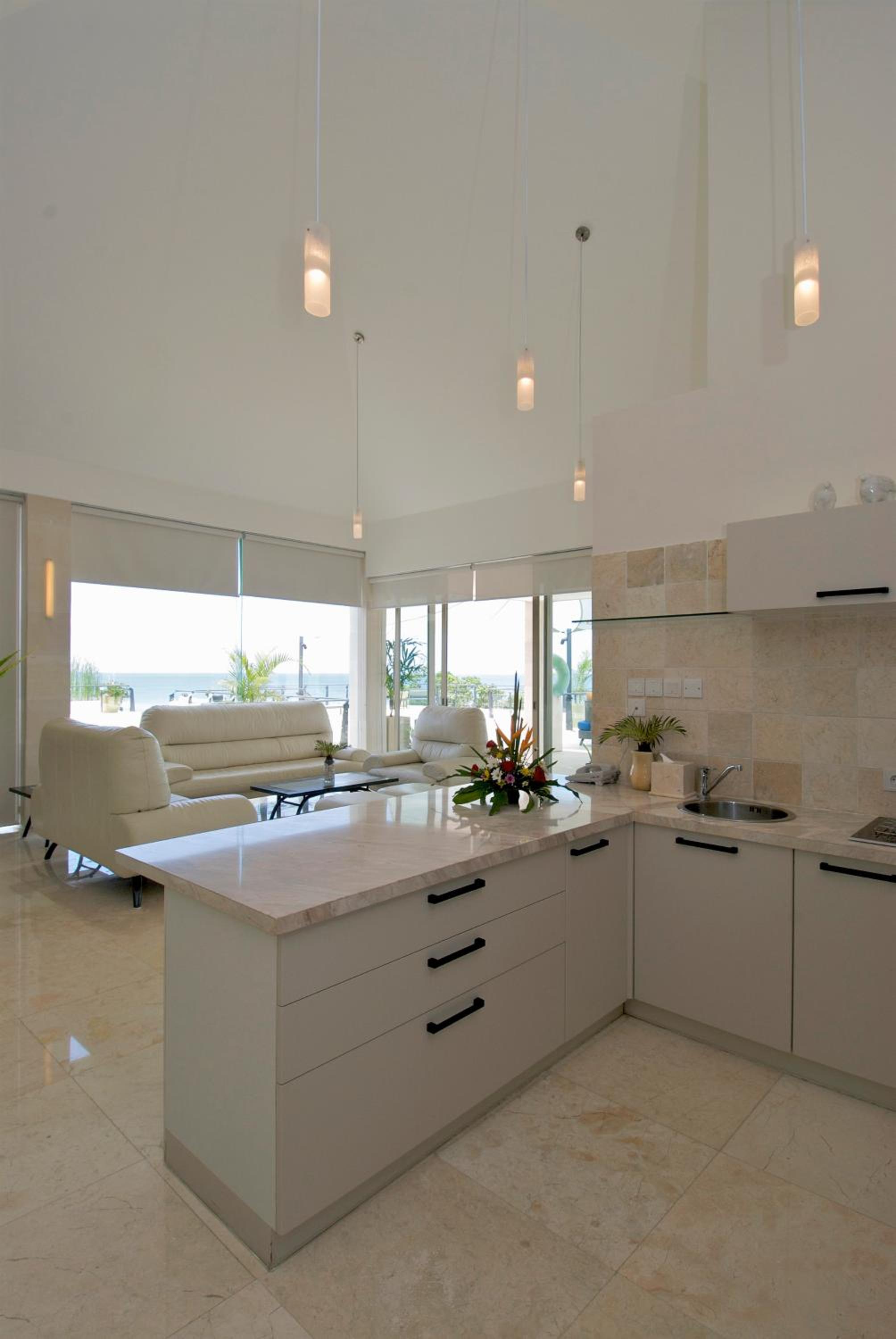 Three-Bedroom Penthouse with Well Equipped - Kitchenette photo 3