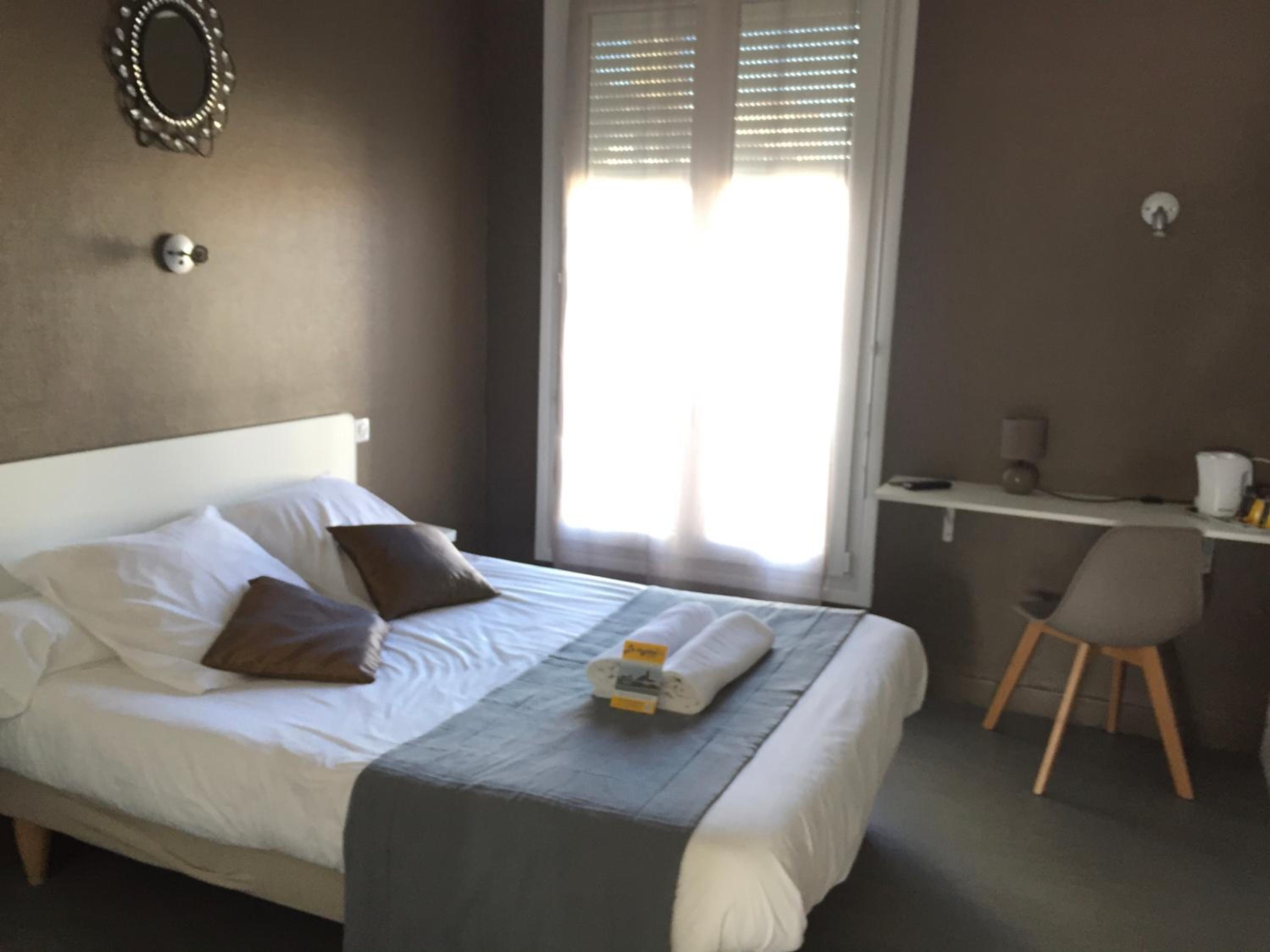 Triple Room with Shower photo 3