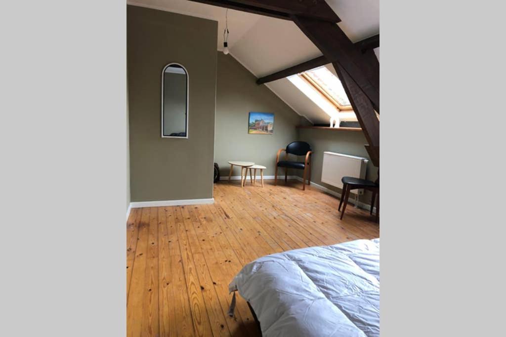 One-Bedroom Apartment - Photo 17