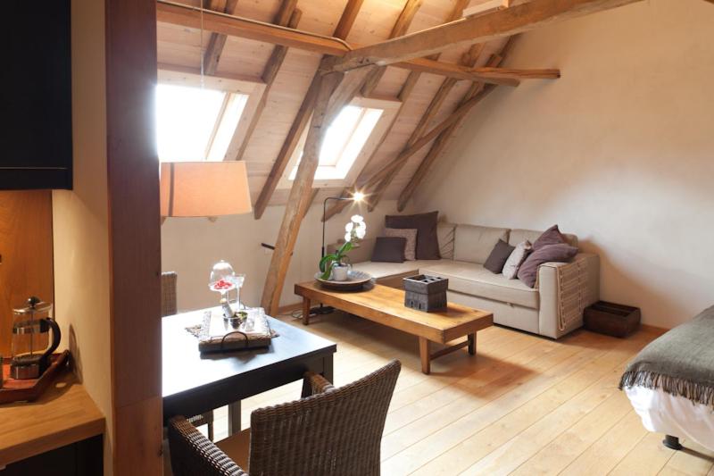 Deluxe Double Room with Extra Bed photo 3
