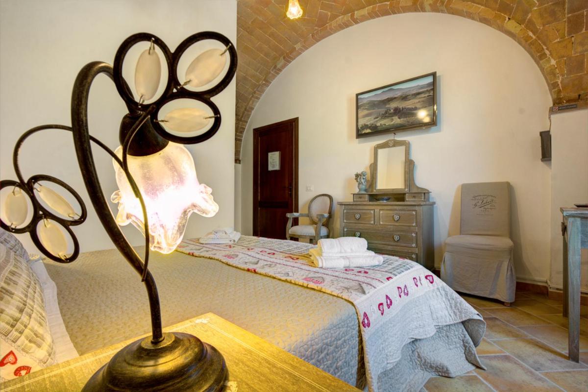 Double or Twin Room with Garden View photo 3