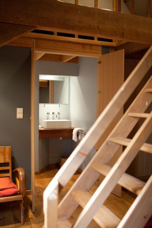 Double Room with Shared Toilet photo 2