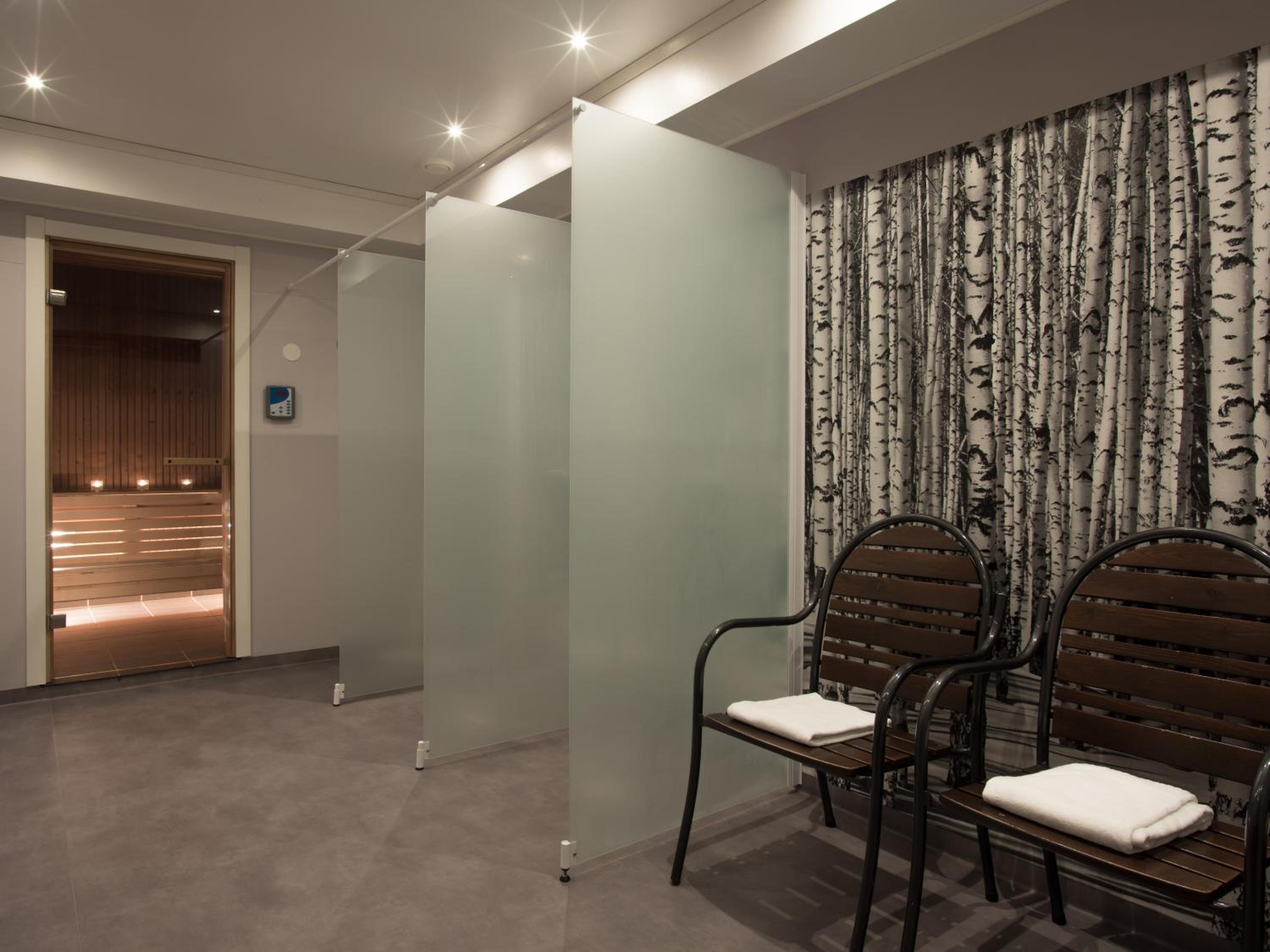 Economy Twin Room with Shared Bathroom photo 2