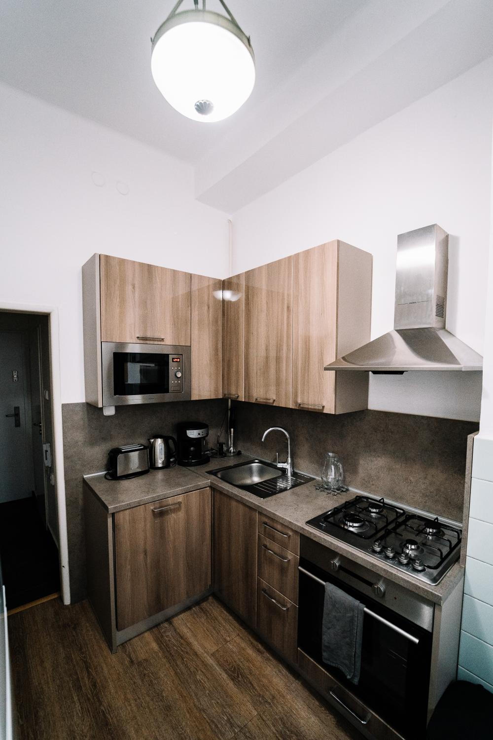 One-Bedroom Apartment - Photo 11