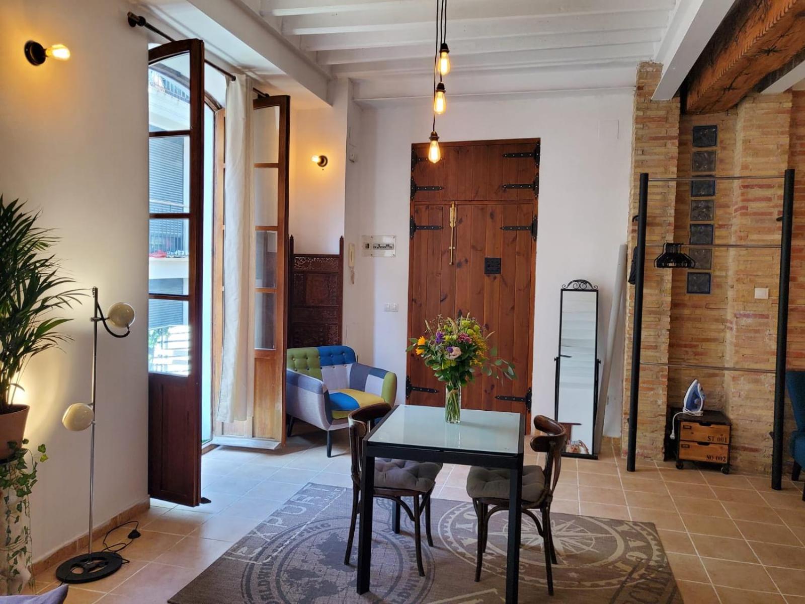 One-Bedroom Apartment - Photo 18
