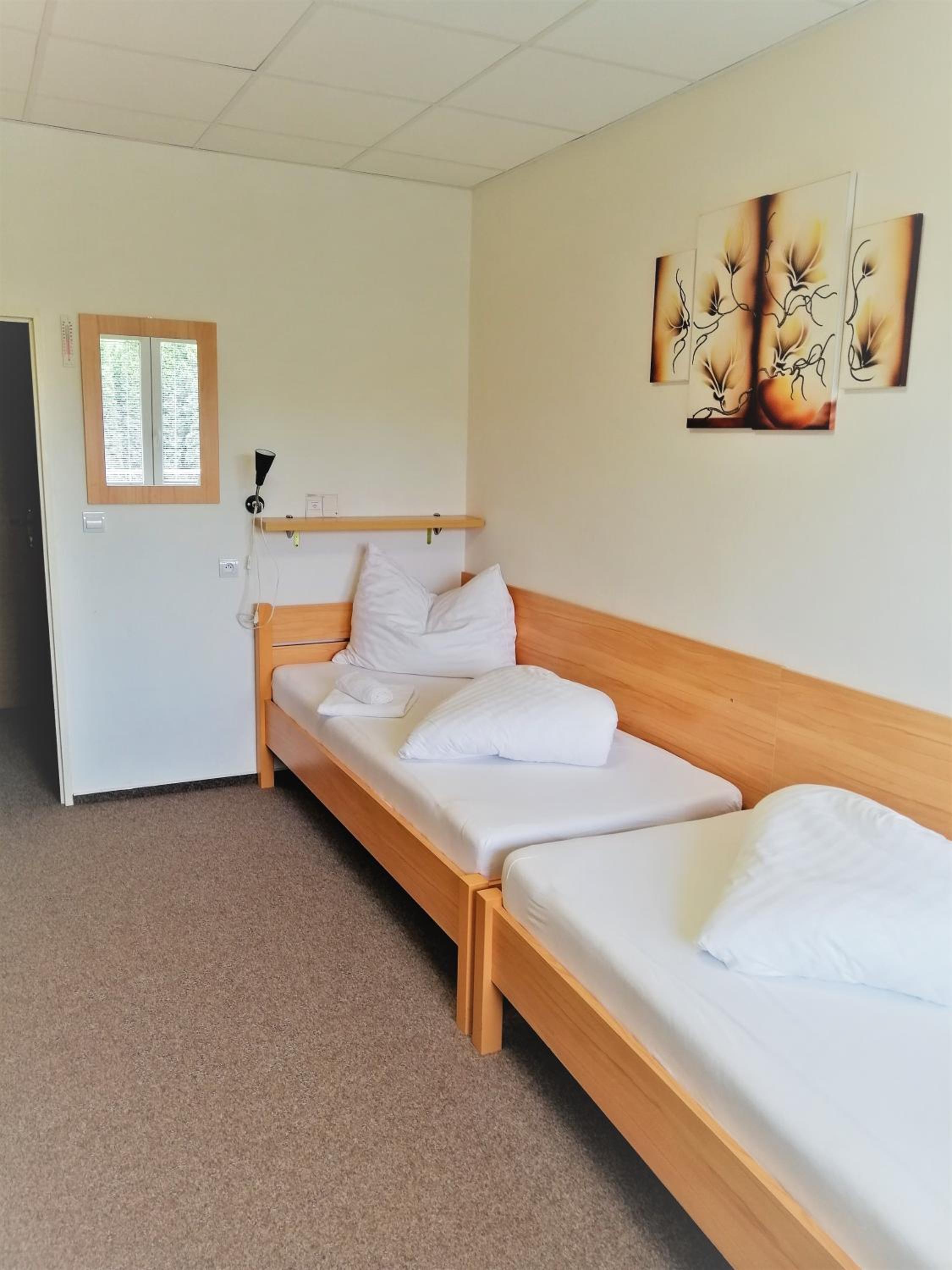 Double Room with Balcony - Photo 2