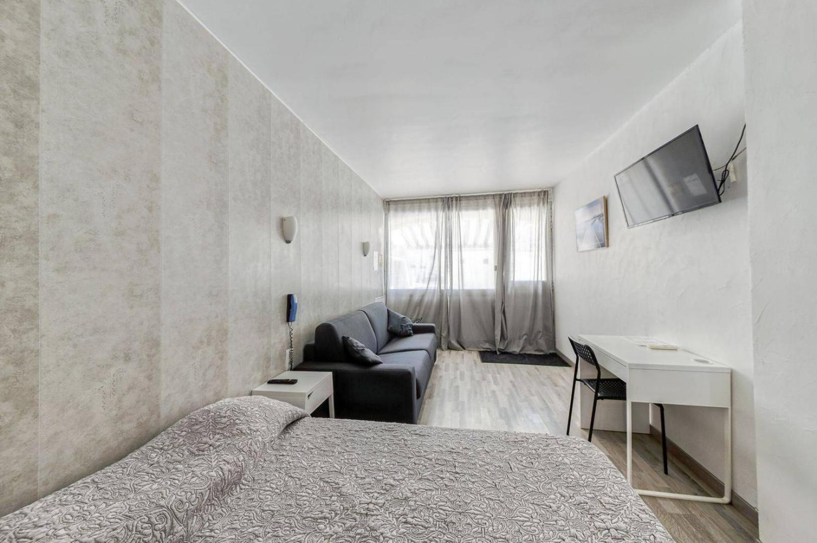 Double Room with Terrace - Photo 6