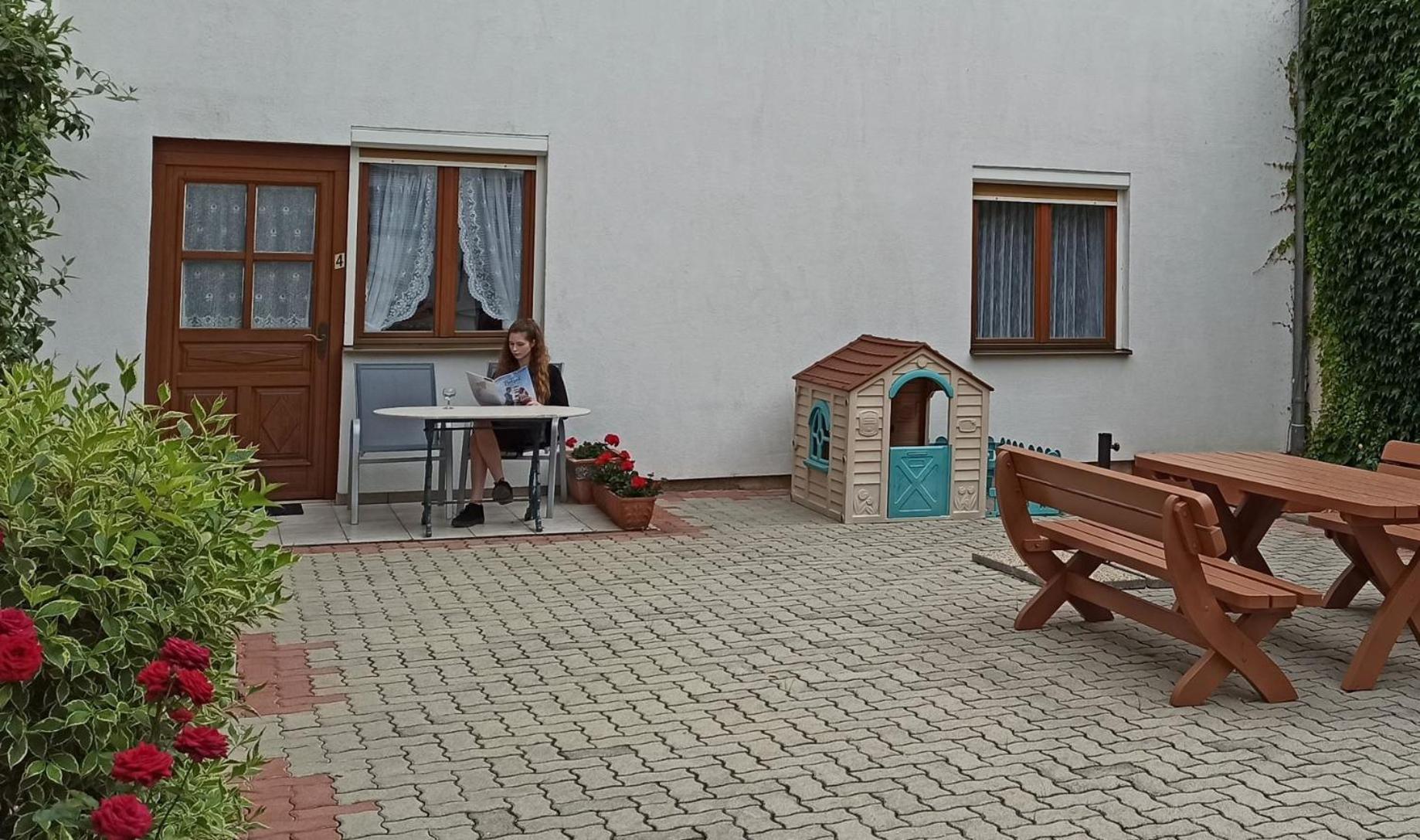 Apartment - Ground Floor photo 2