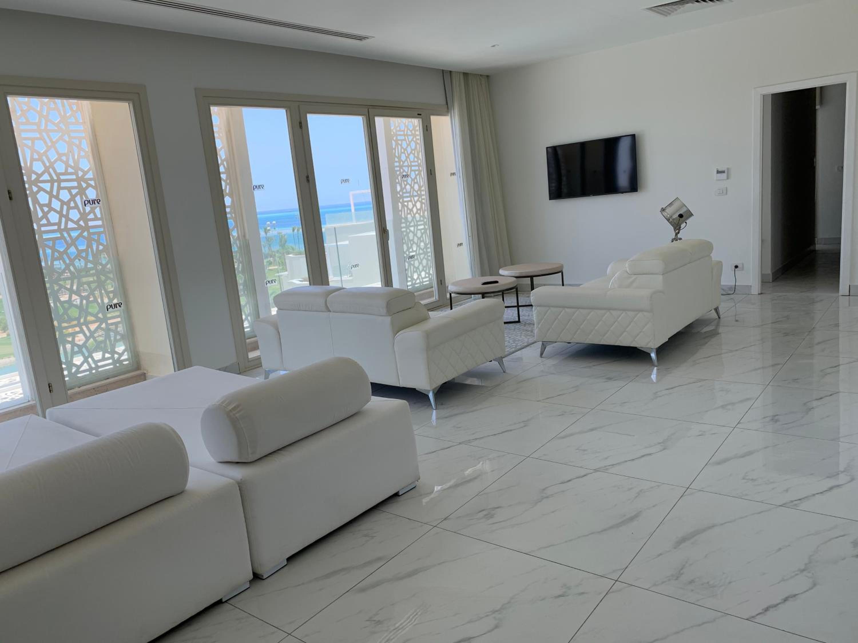 Sky view suite