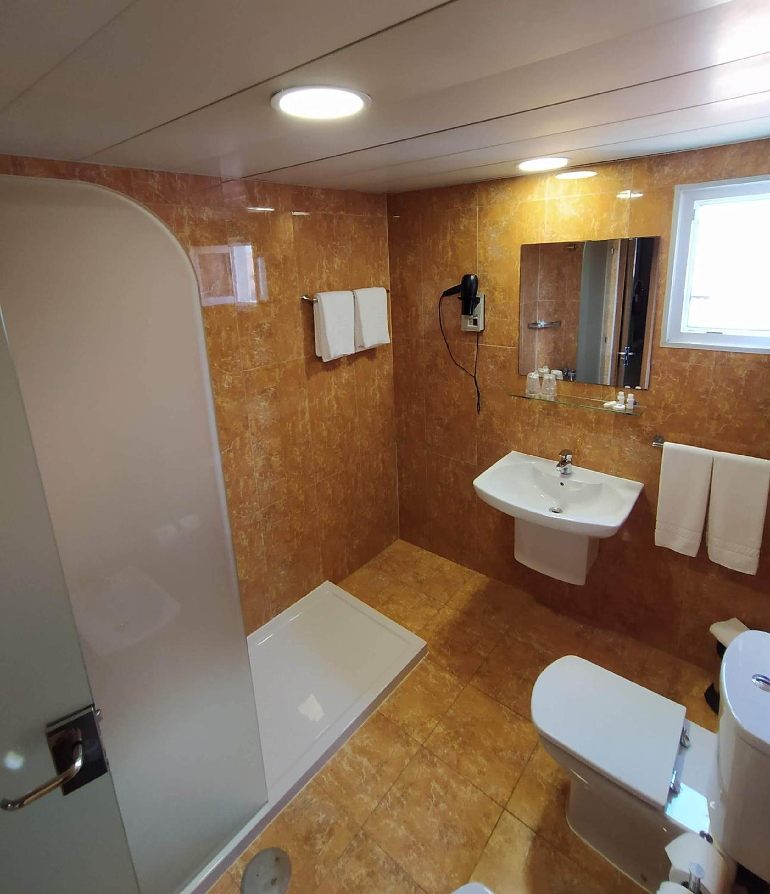 Triple Room - Photo 4