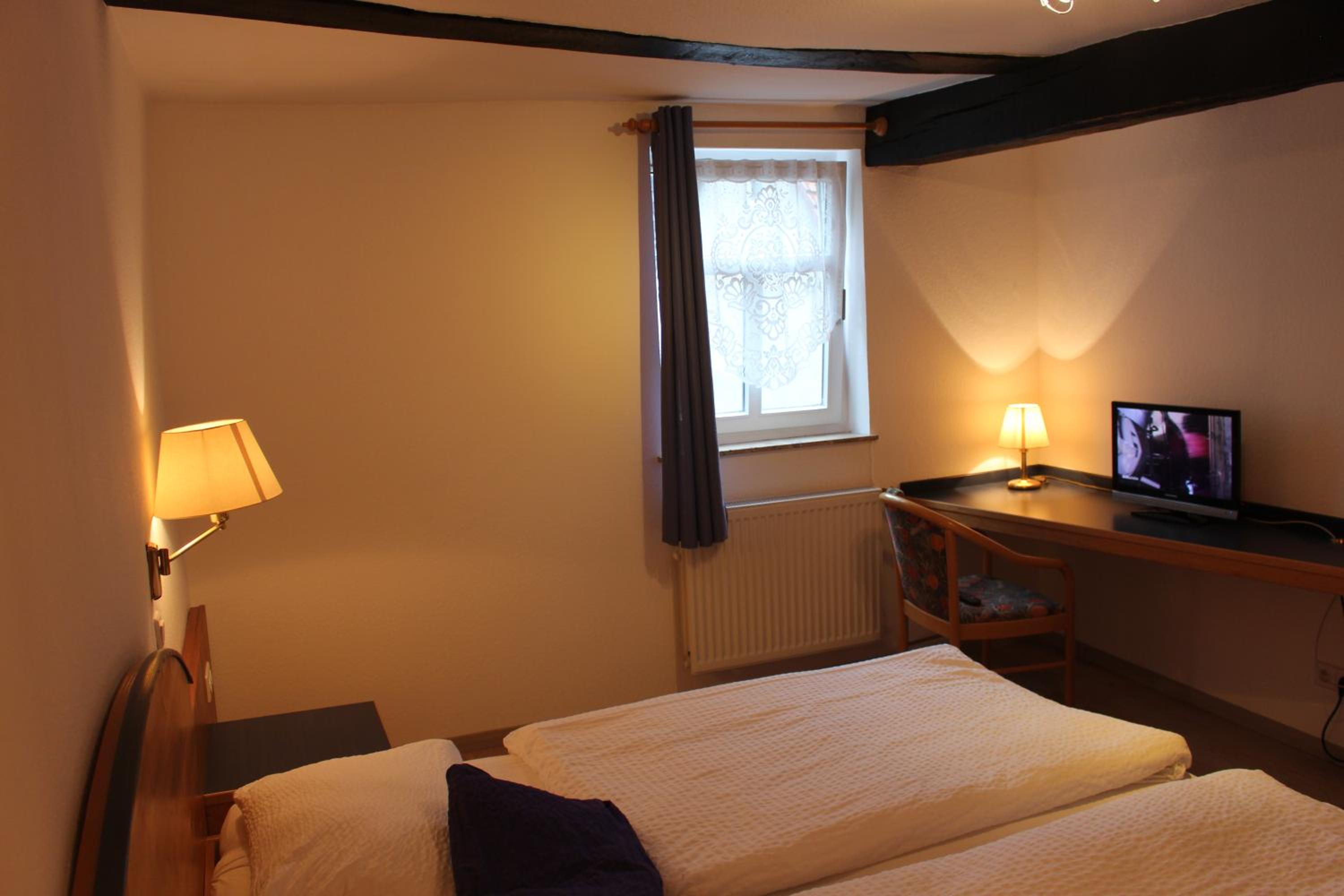 Double Room - Photo 4