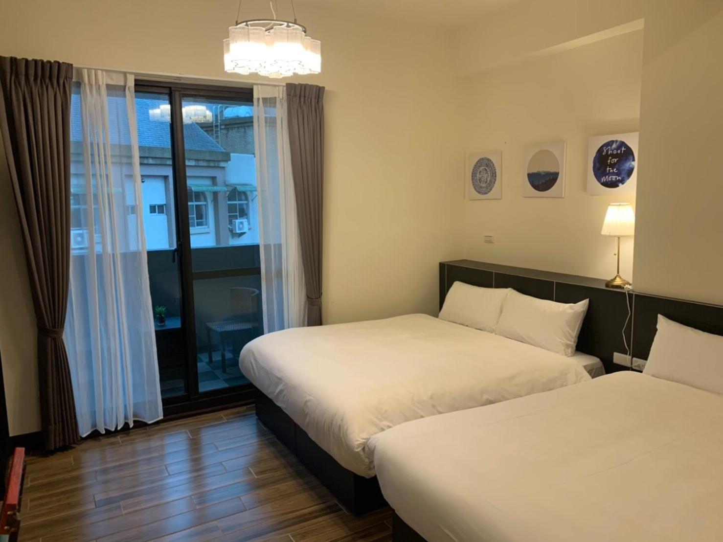 Family Suite with Balcony photo 3