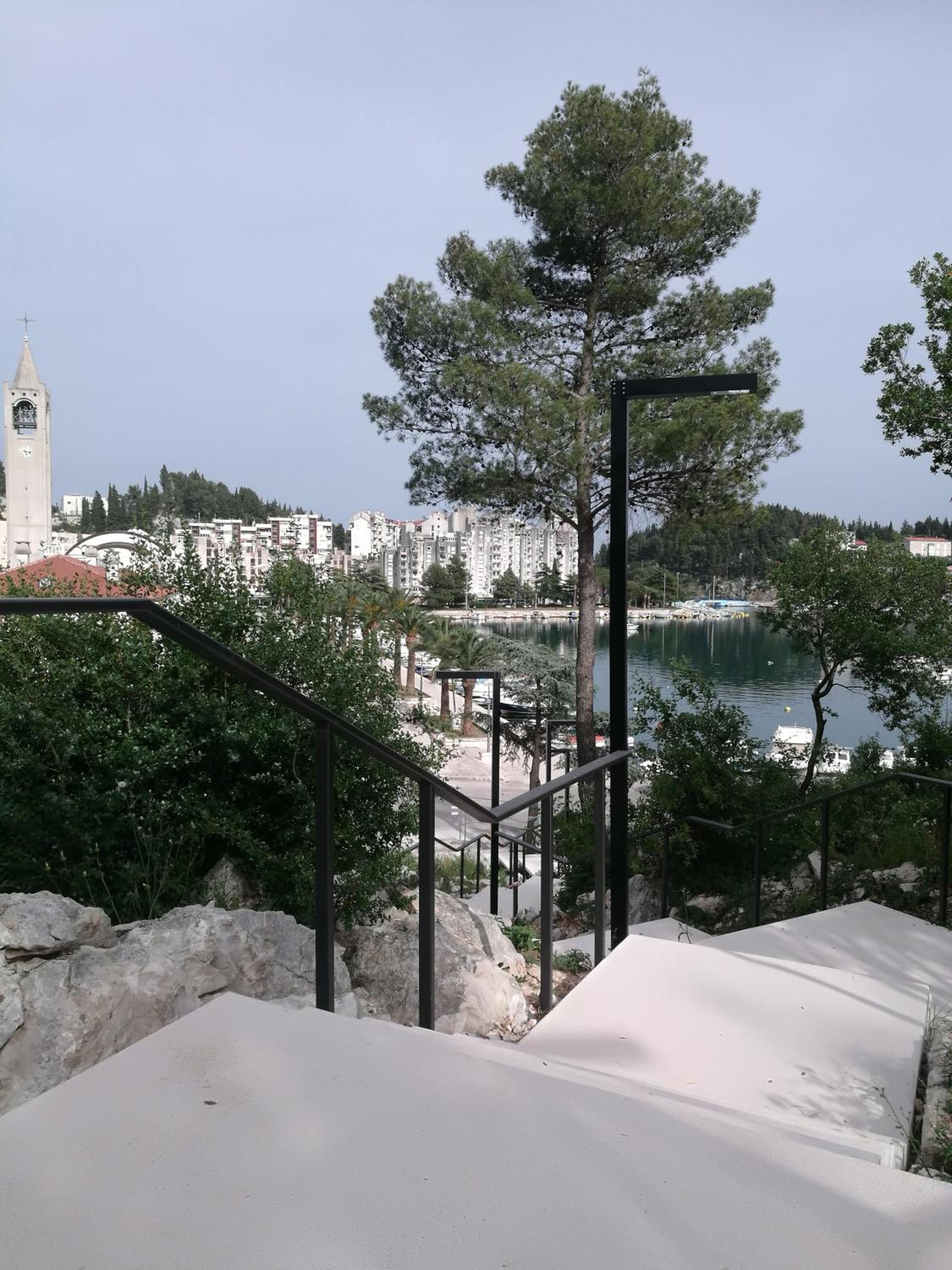 One-Bedroom Apartment - Photo 43