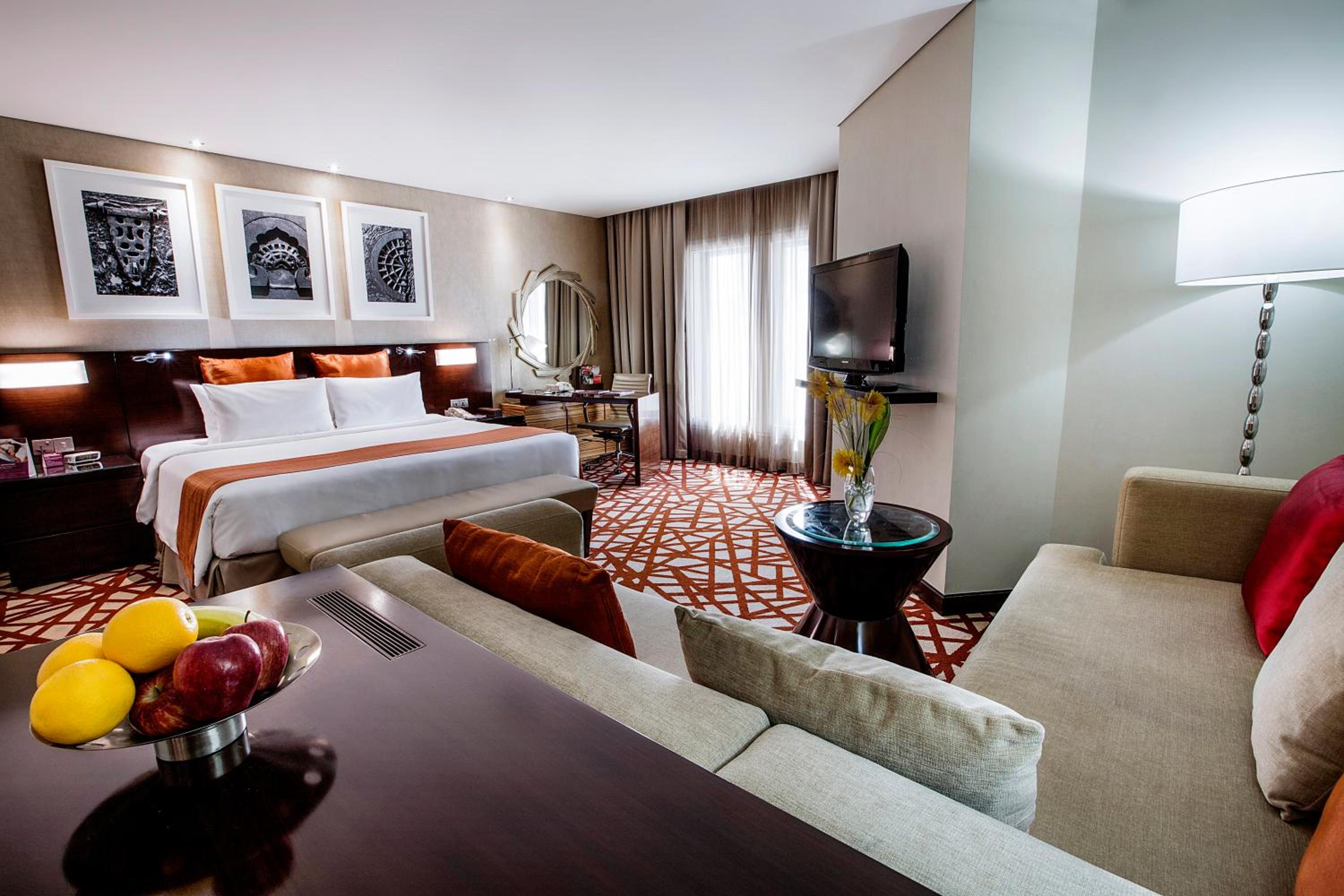 Junior King Suite photo 1