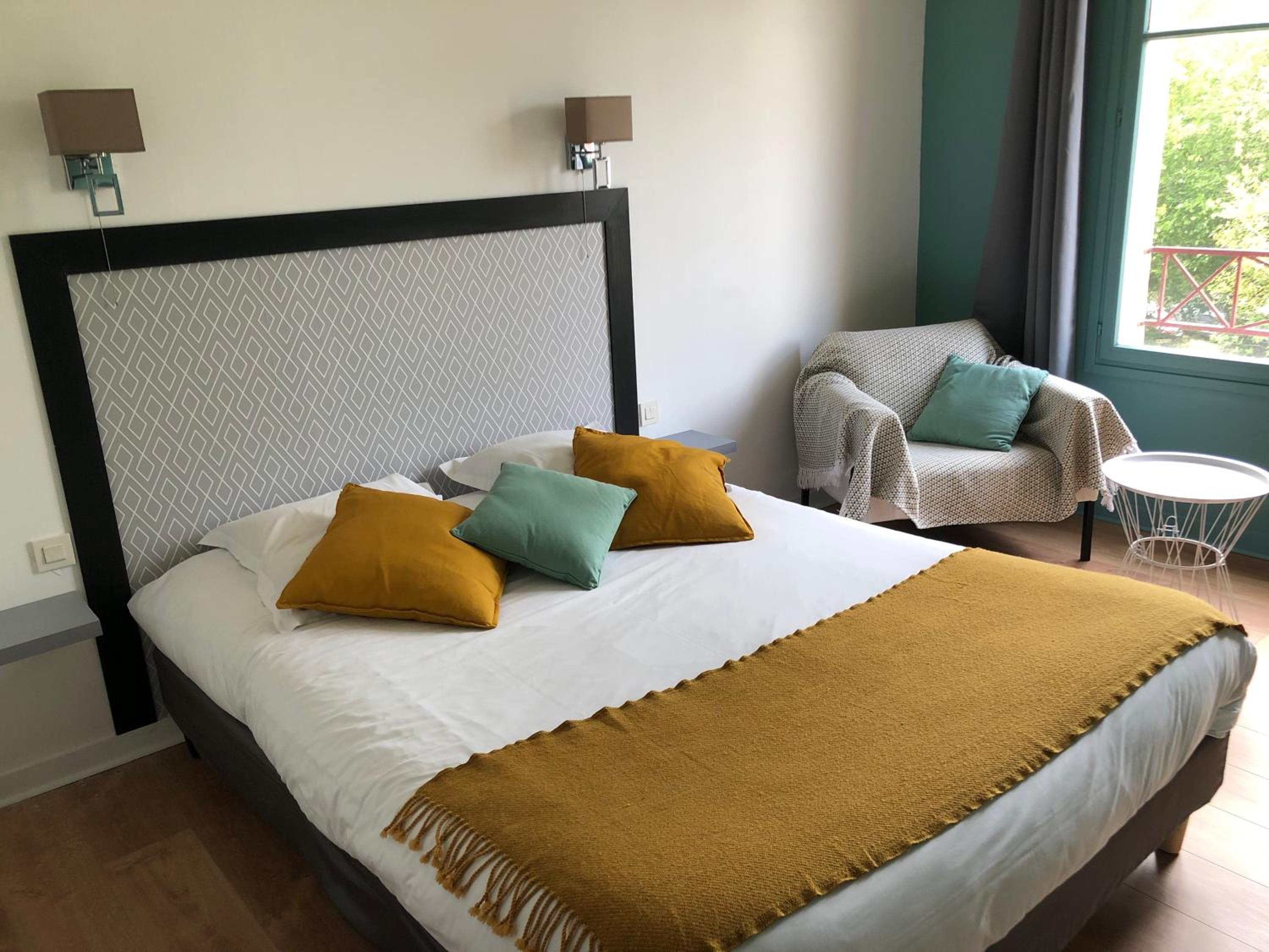 Double Room - Photo 2