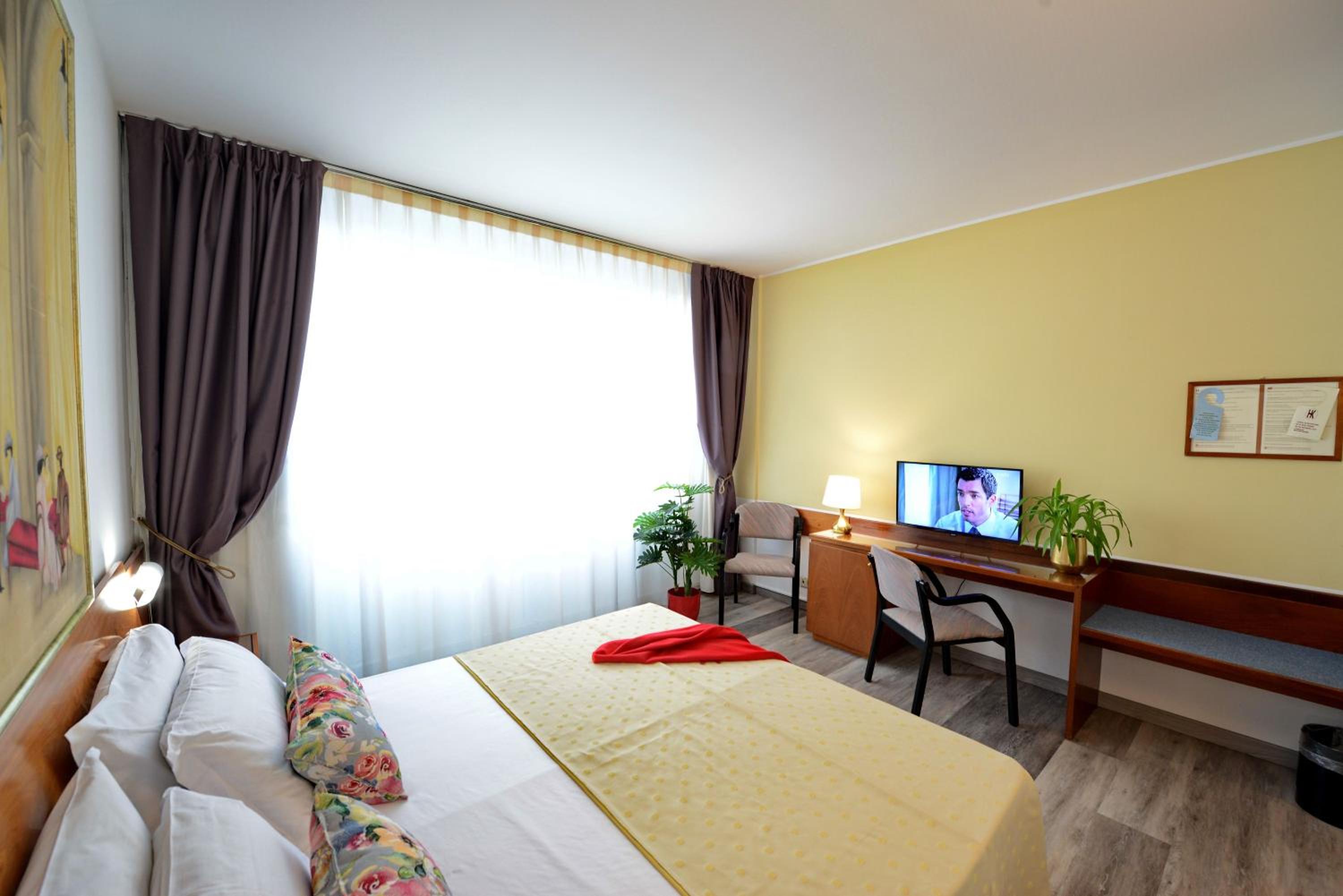 Double Room (Single Use) photo 3