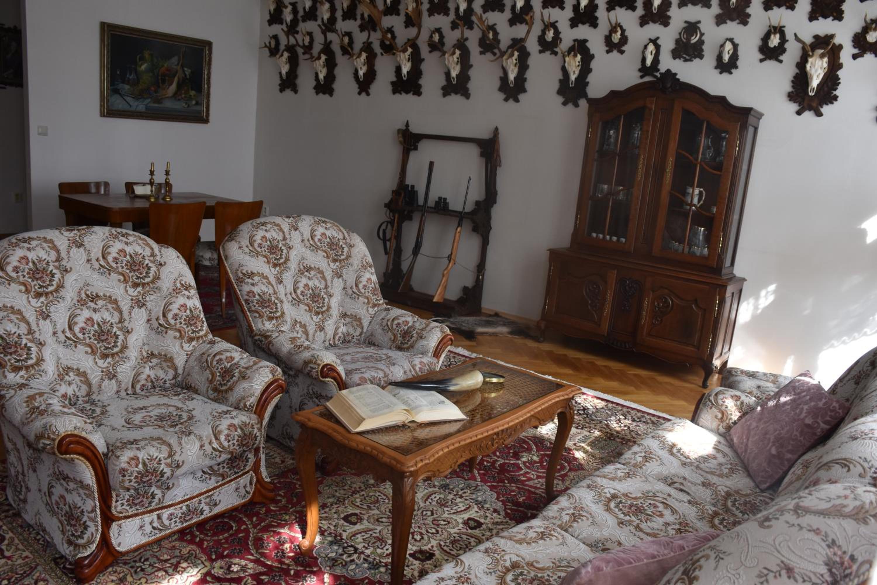 One-Bedroom Suite - Photo 2
