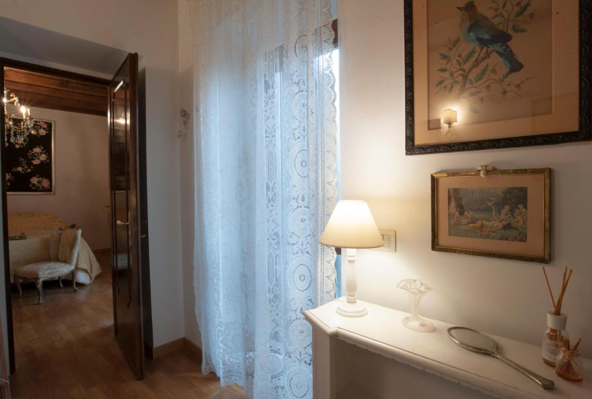 King Room with Spa Bath photo 2