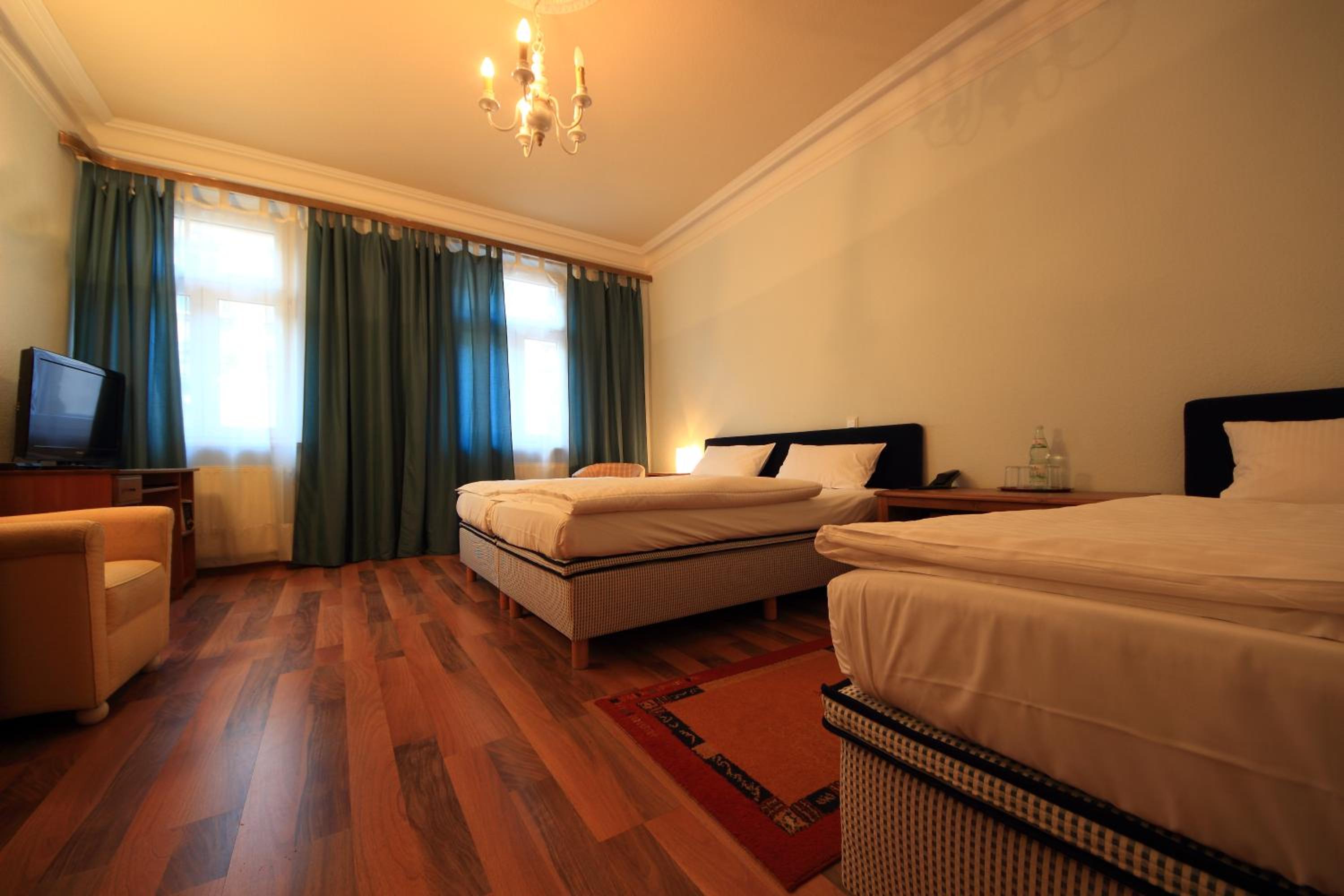 Apartment with 6 Beds