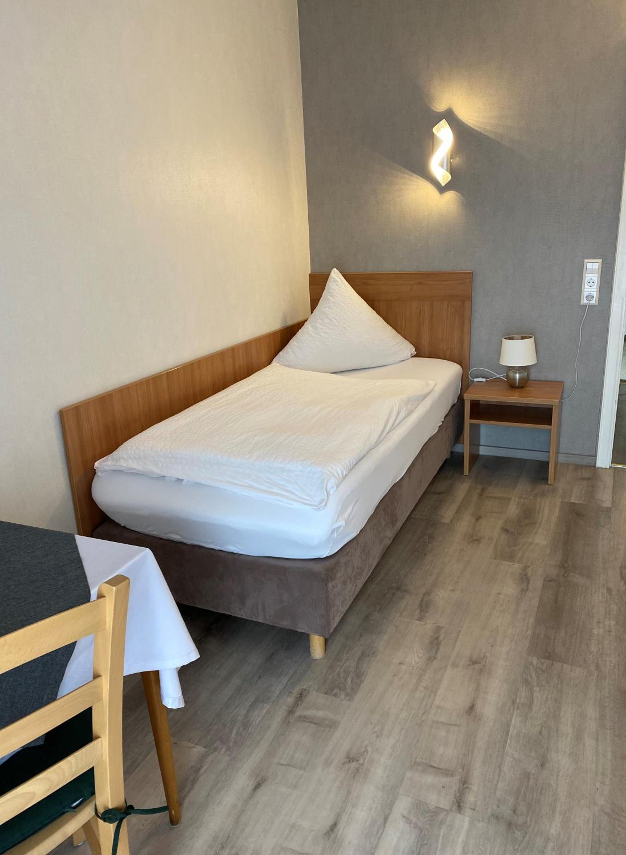 Single Room photo 2