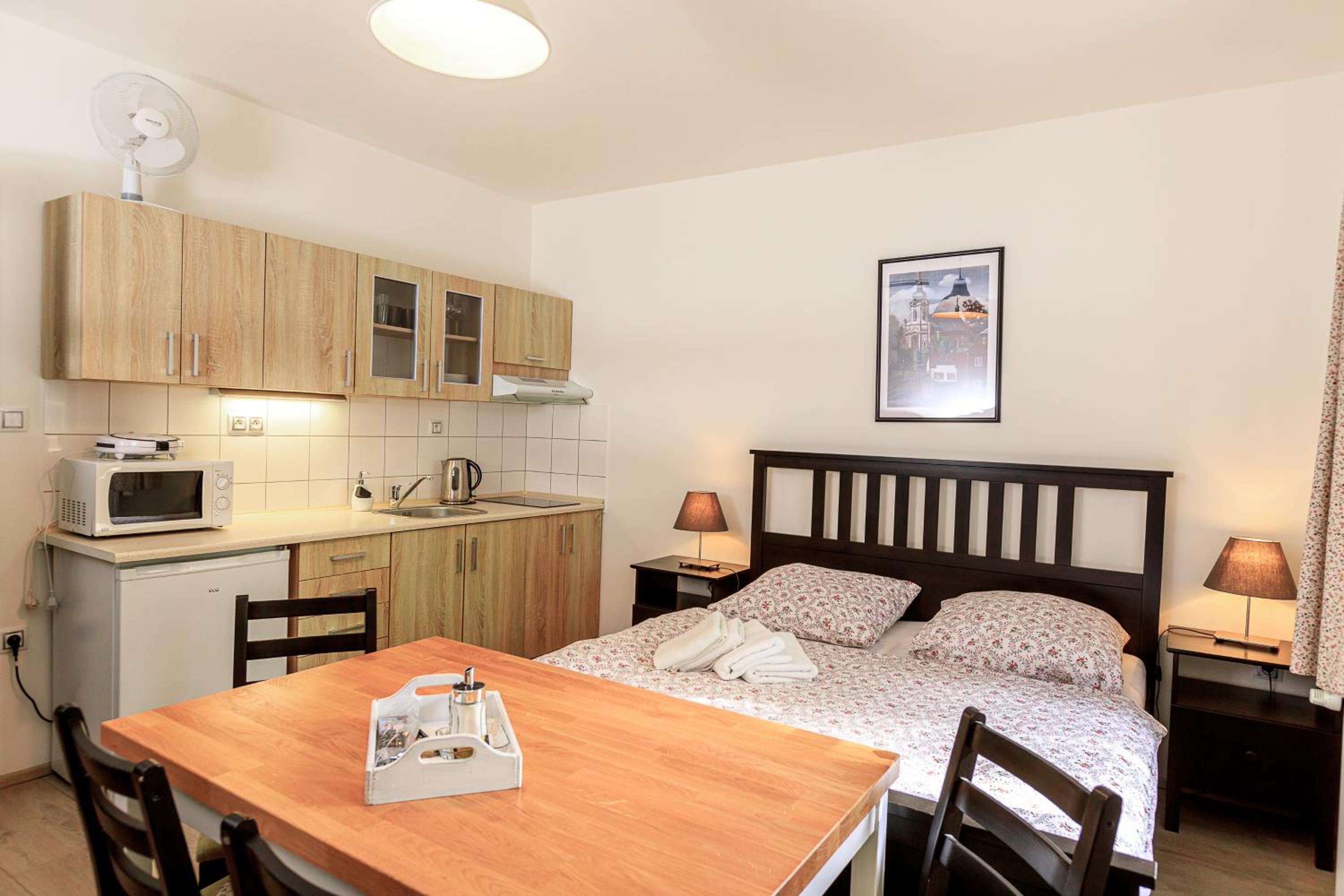 Apartment - Ground Floor - Photo 2