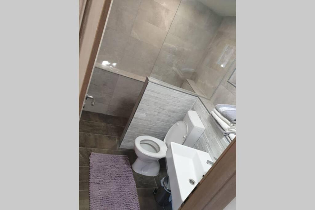 Two-Bedroom House photo 3