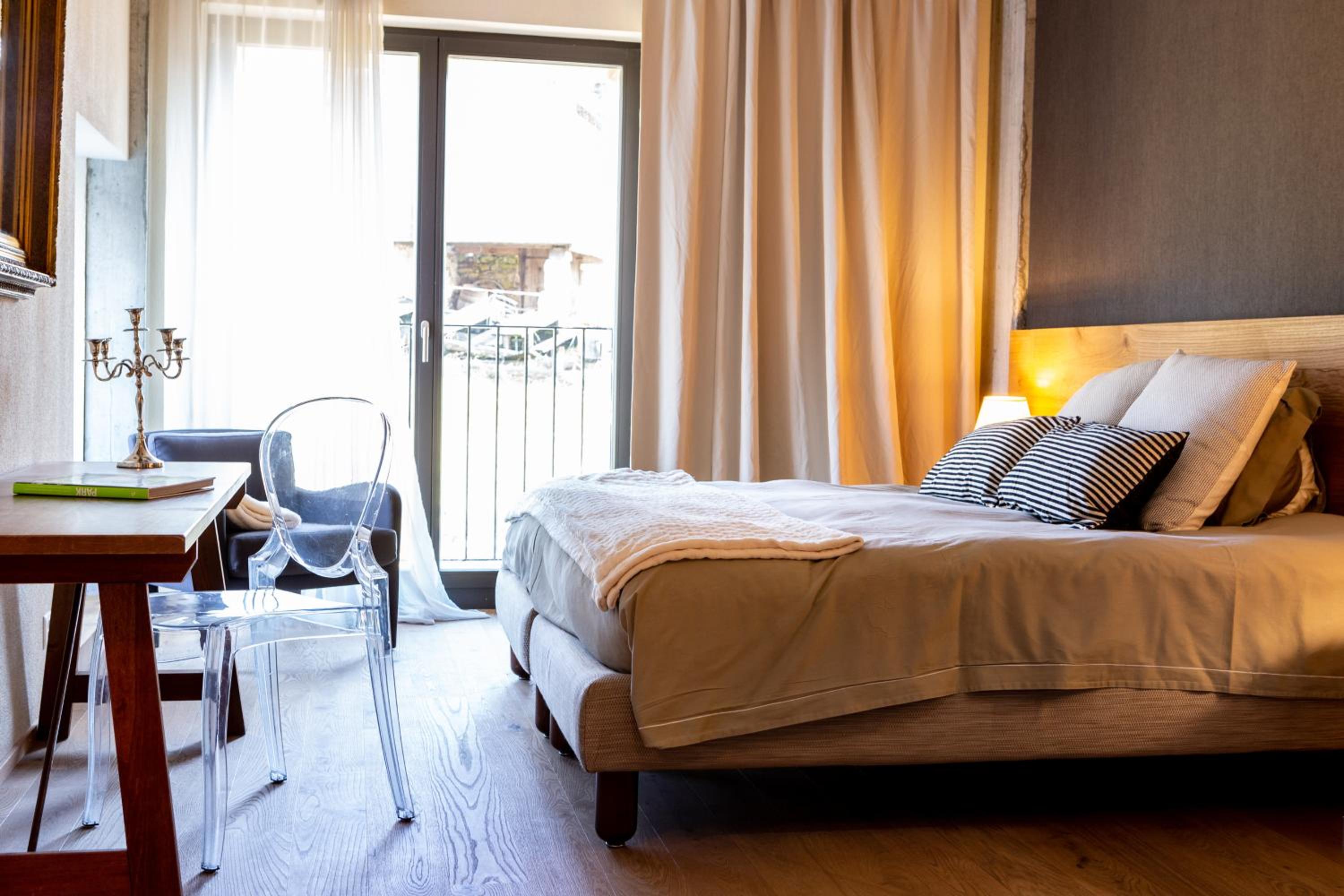 Deluxe Double or Twin Room - Photo 5