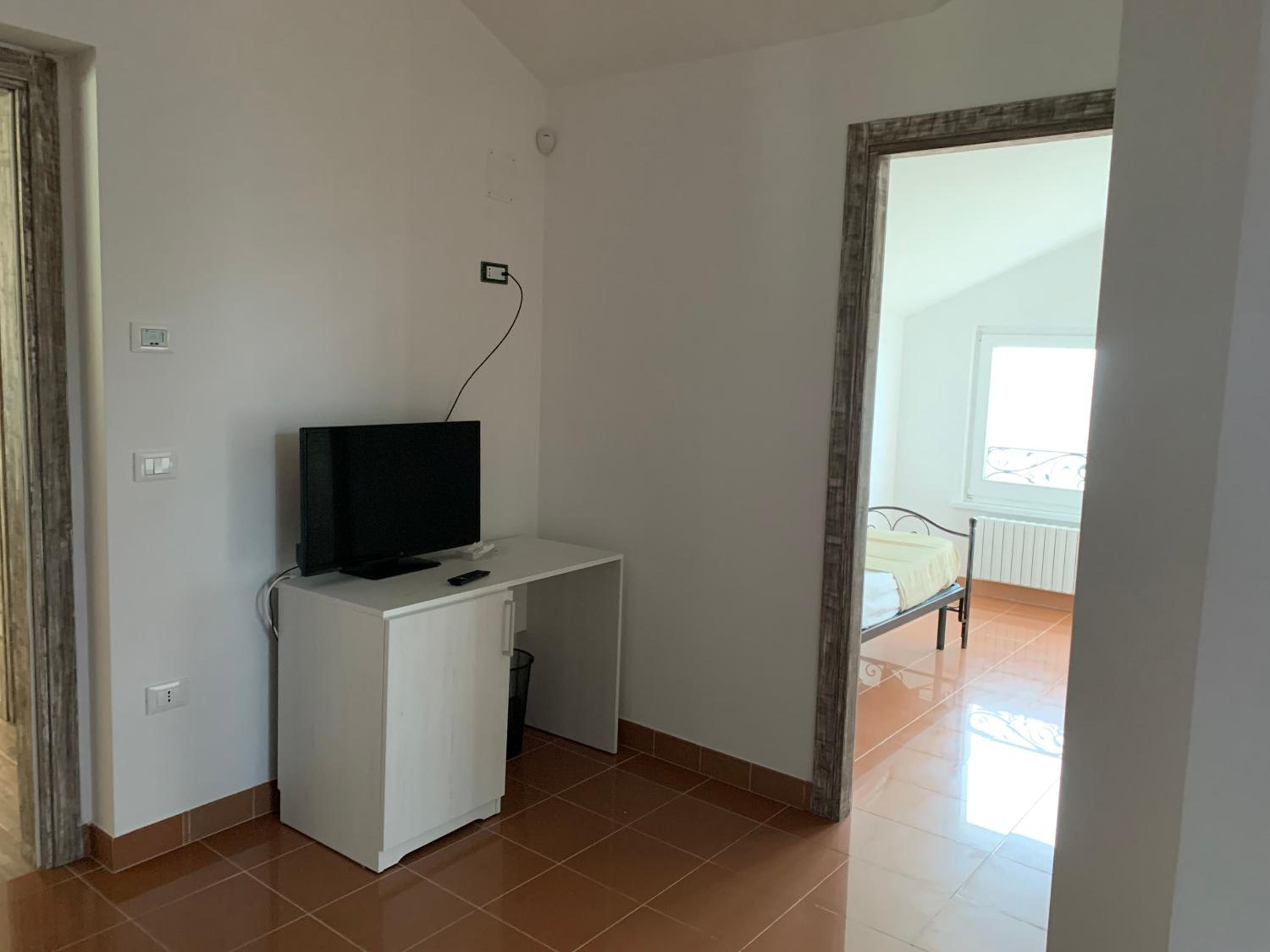 Apartment with Sea View - Photo 10