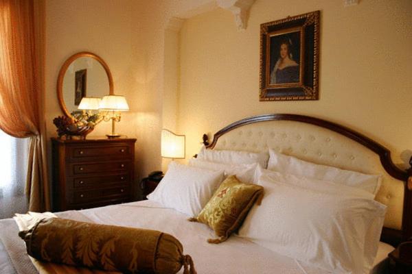 Superior Double or Twin Room with Garden View - Photo 2