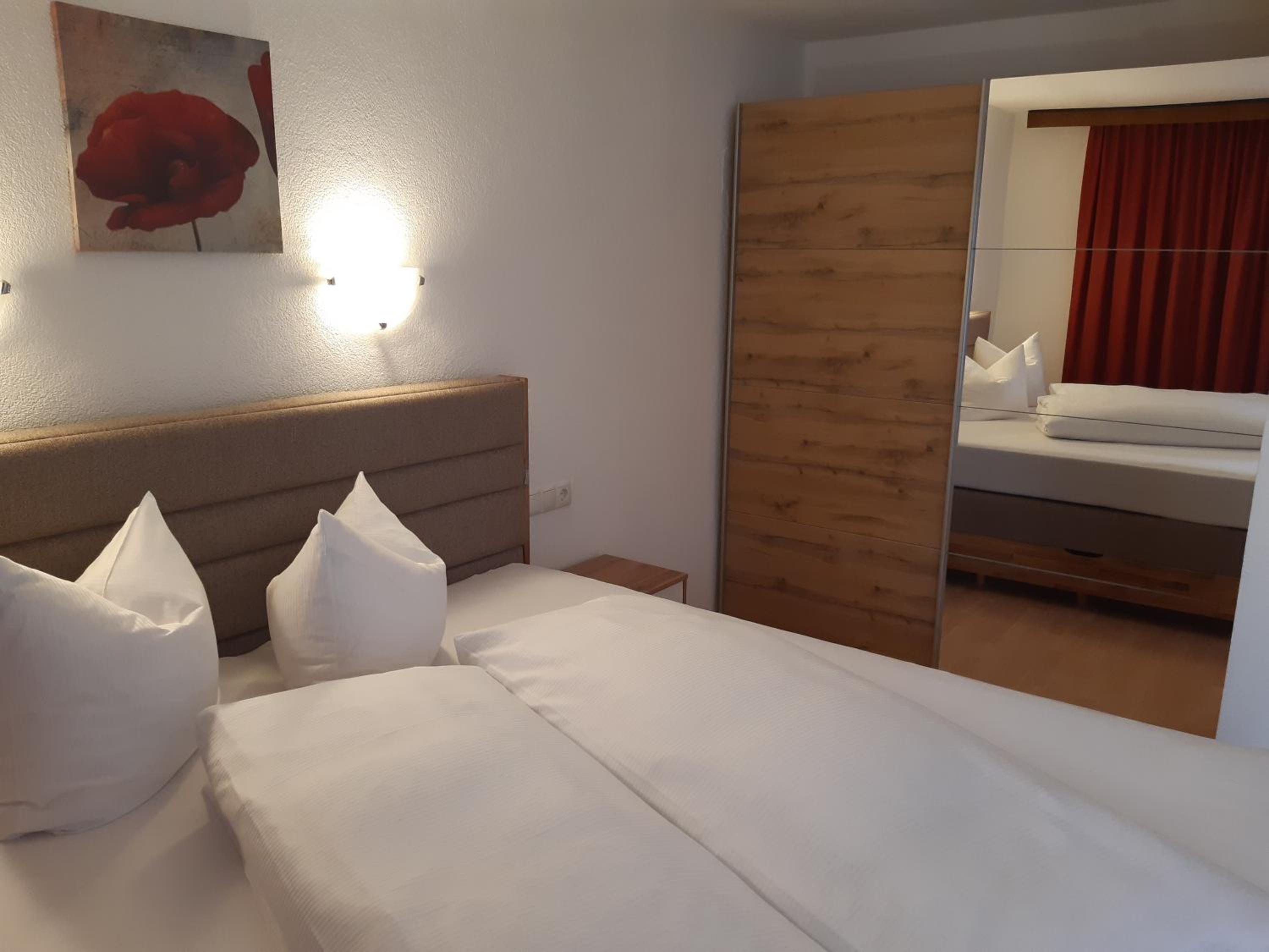 Double Room with Balcony photo 2