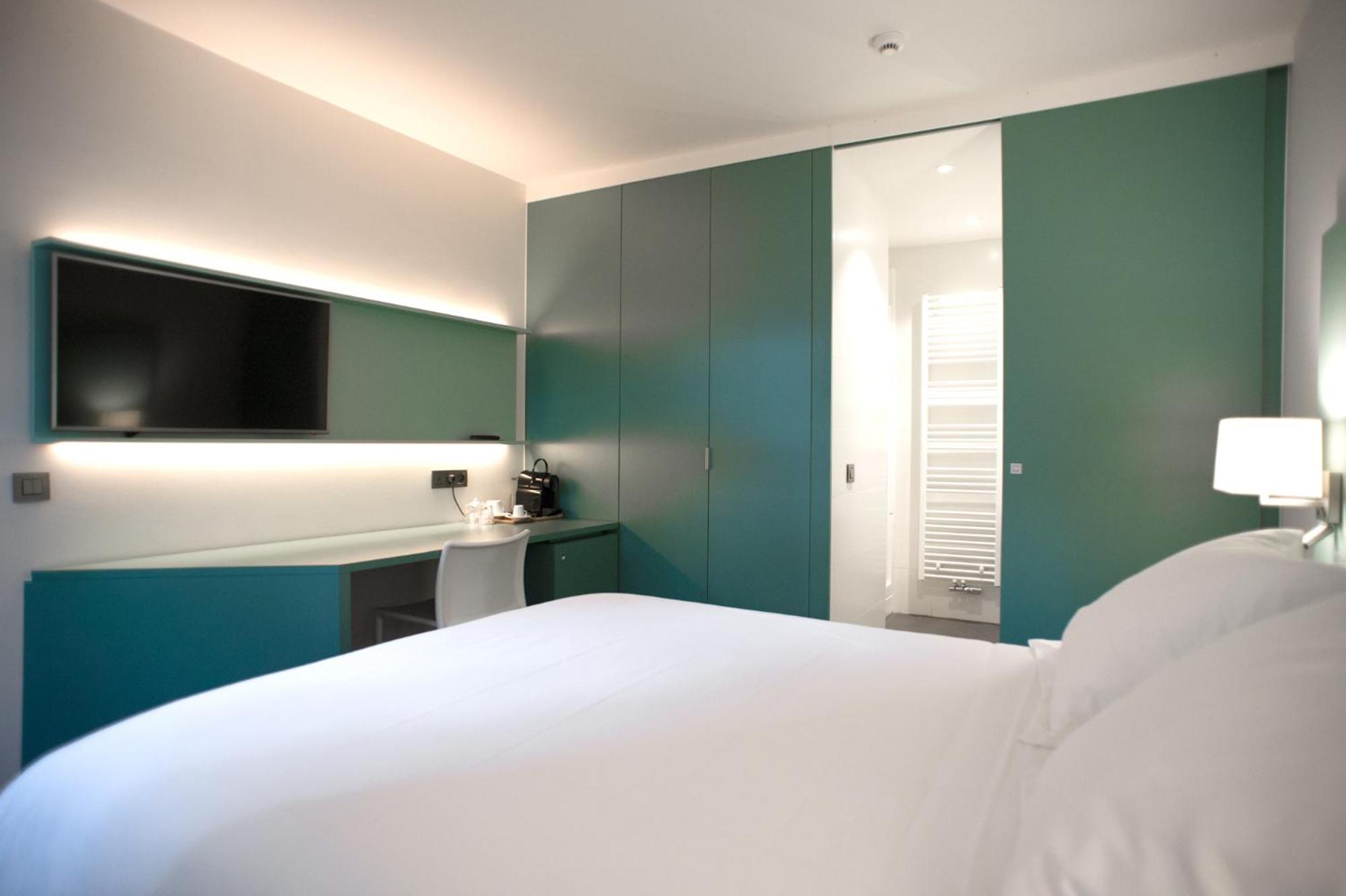 Double Room - Photo 5