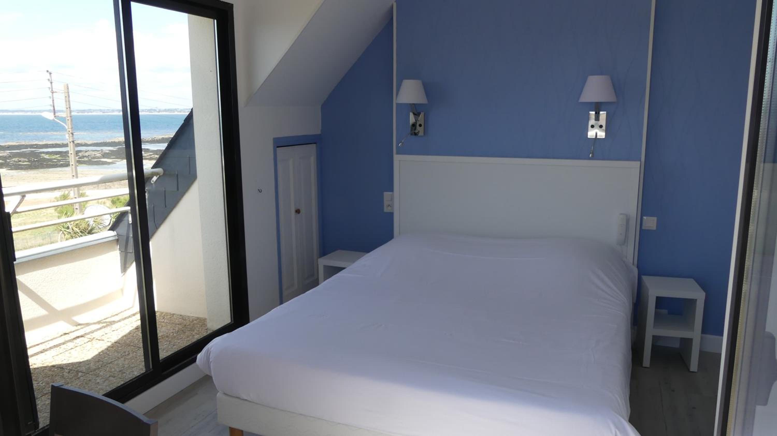Double Room With Terrace/Balcony And Sea View   photo 1