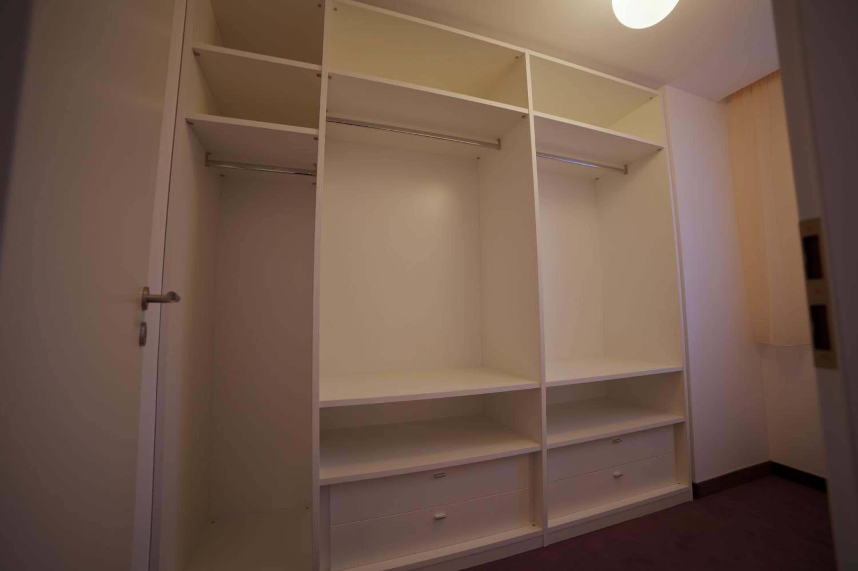 One-Bedroom Apartment - Photo 116