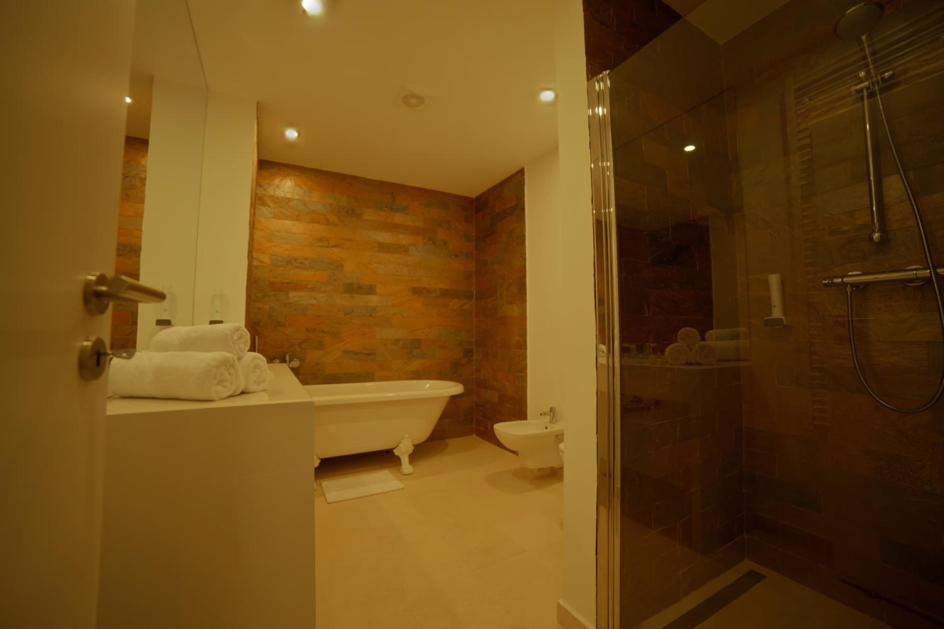 One-Bedroom Apartment - Photo 119