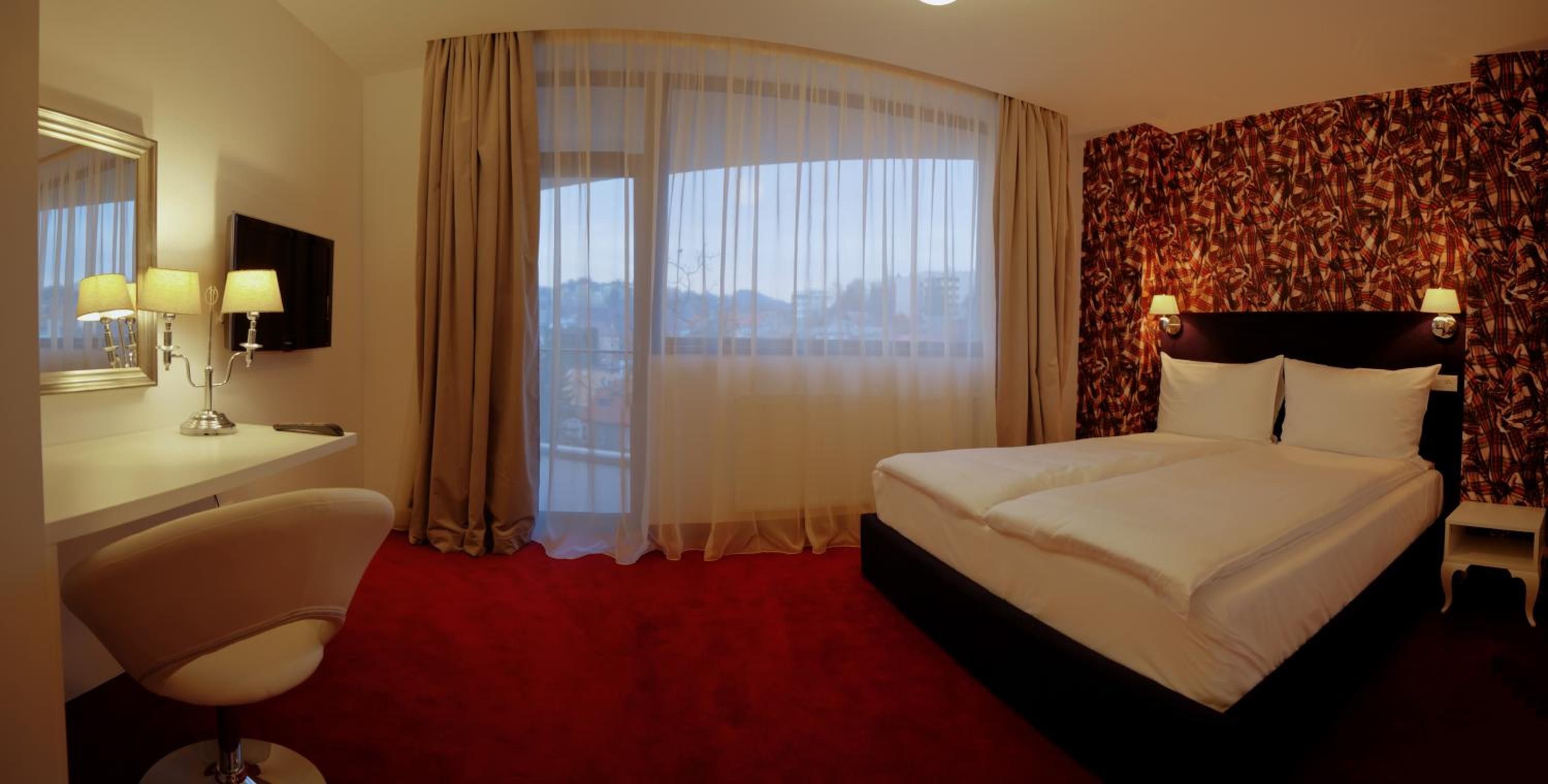 One-Bedroom Apartment - Photo 177