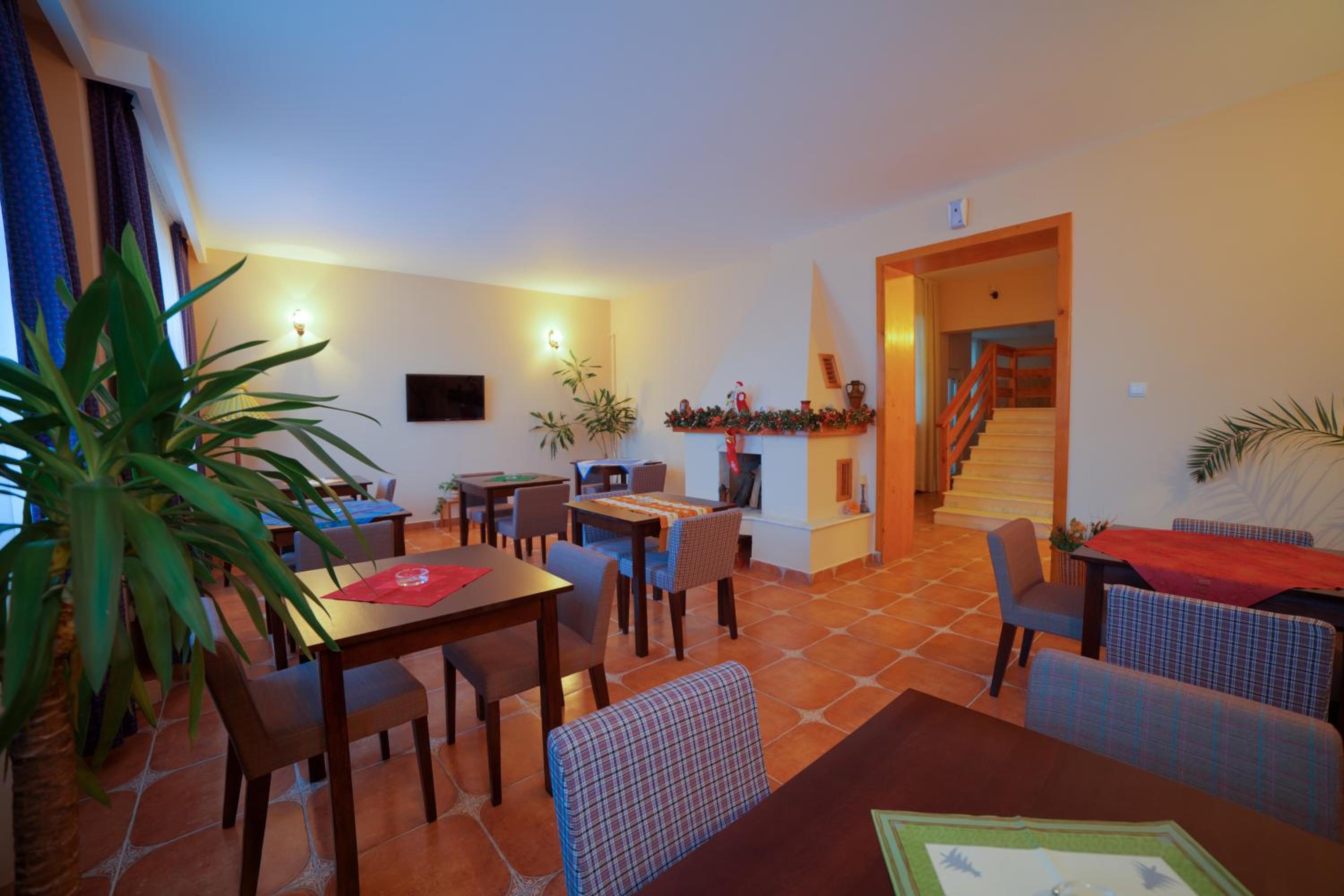 One-Bedroom Apartment - Photo 121