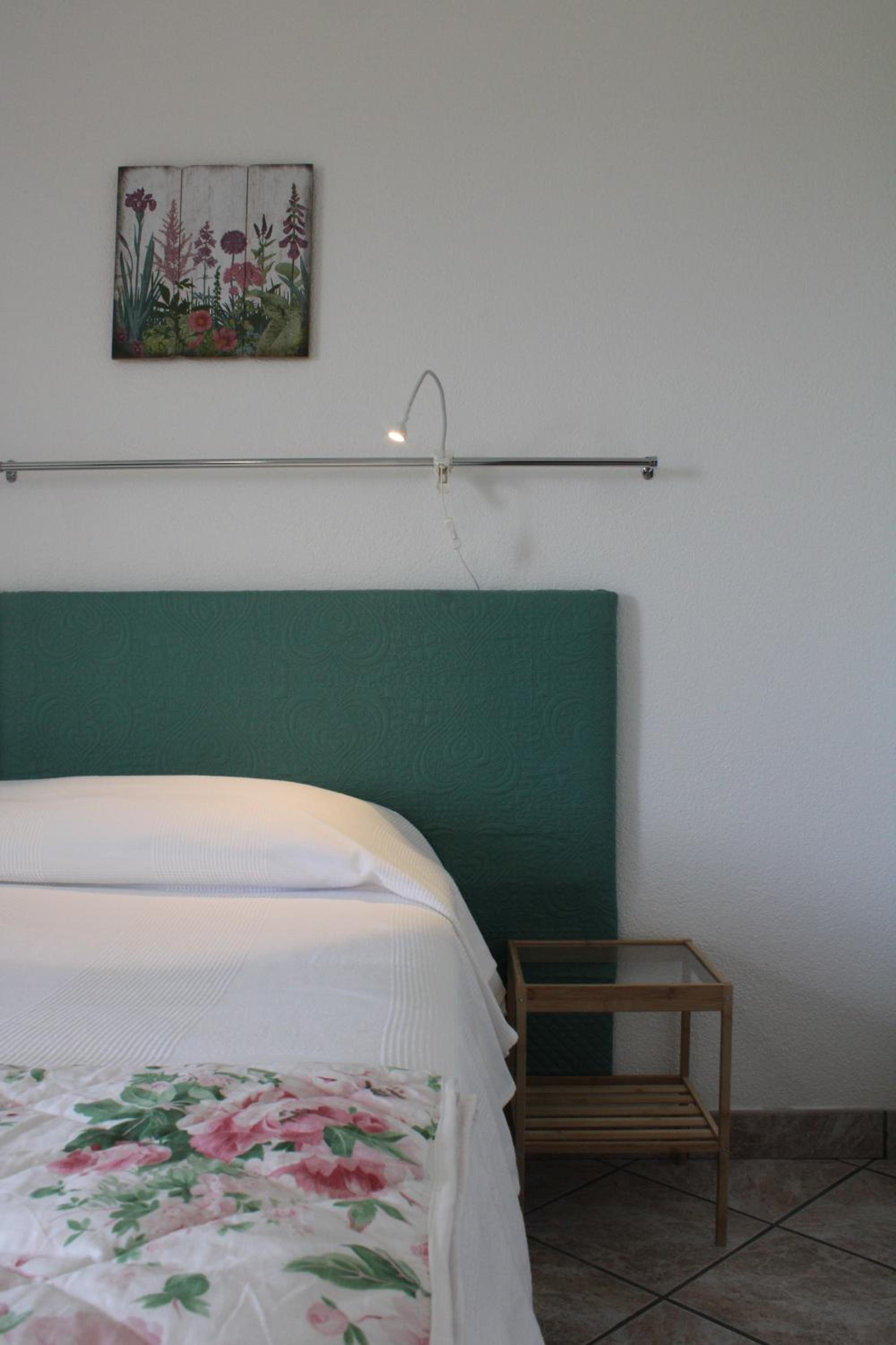 Deluxe King Room - Photo 20