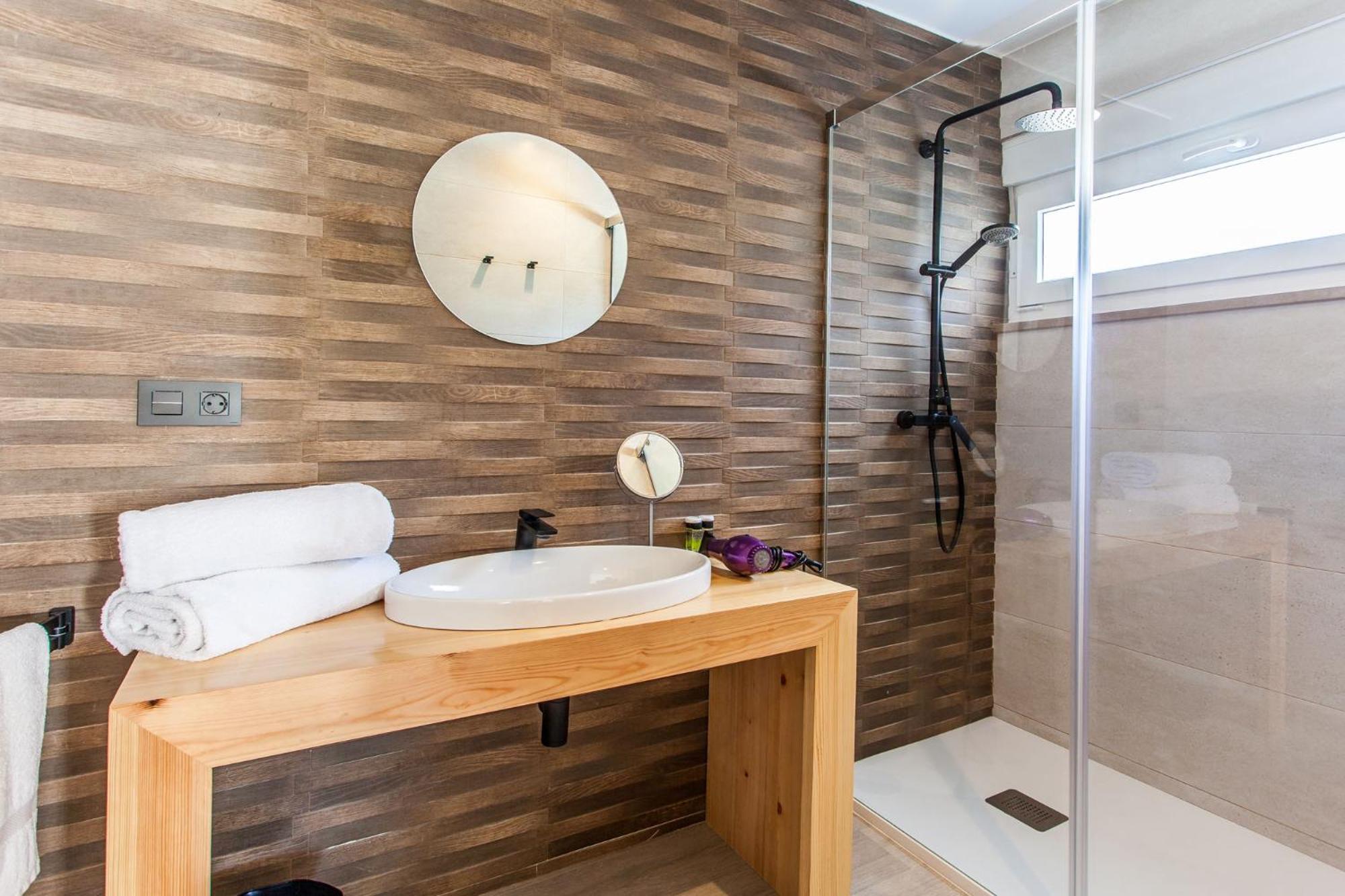 Deluxe Double or Twin Room with Sea View - Photo 5