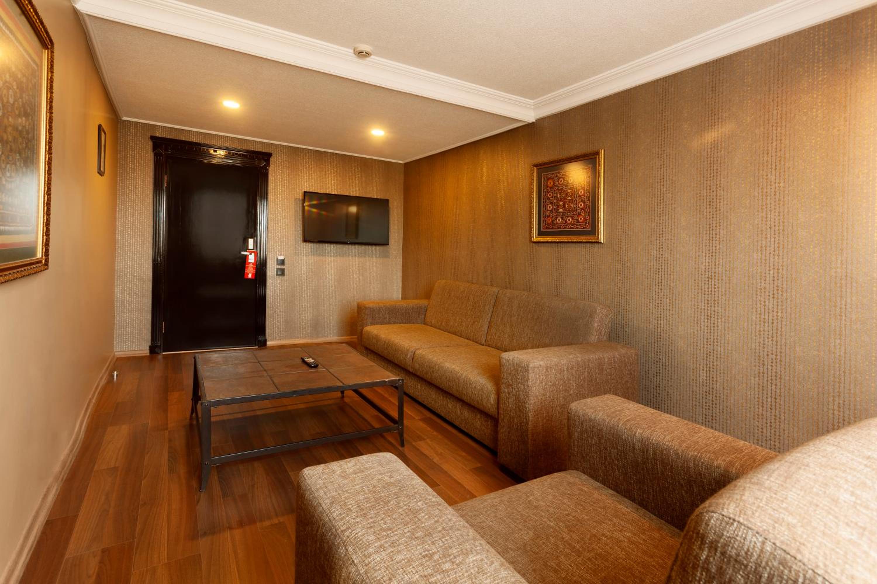 Standard Suite photo 1