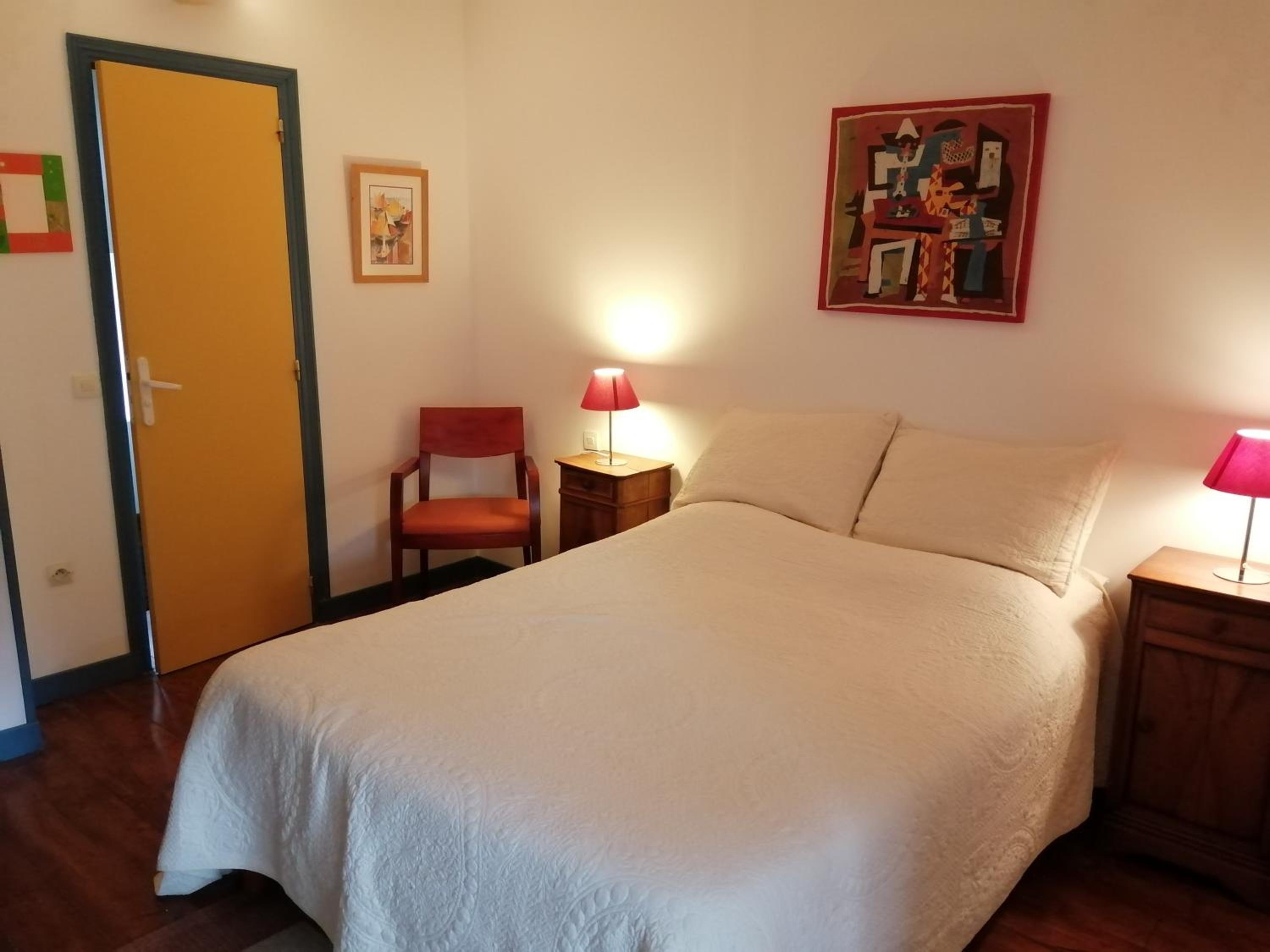 Double Room with Private Bathroom photo 3