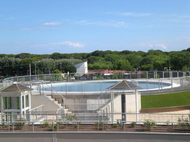 Apartment with Pool View  - Photo 21