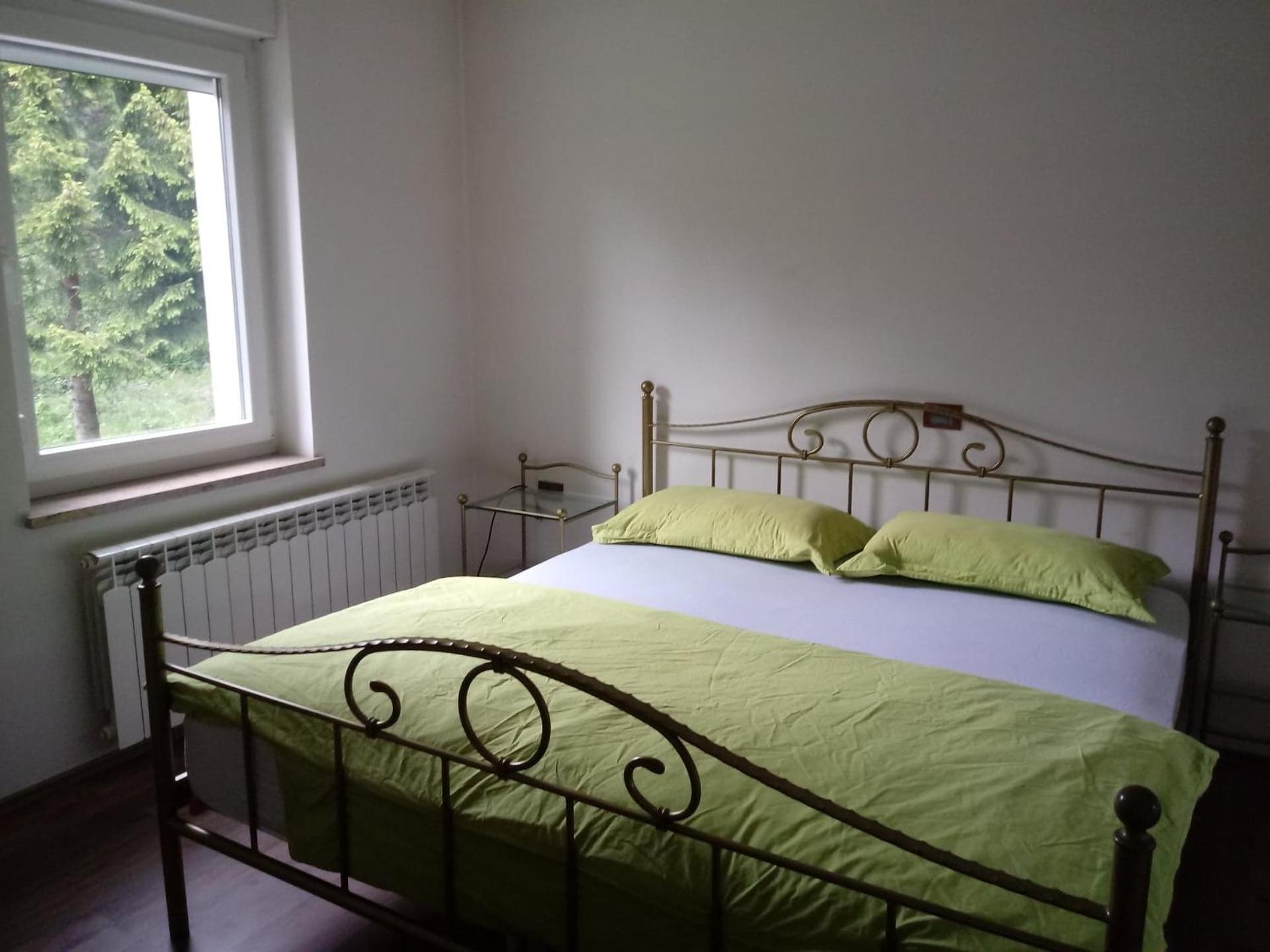One-Bedroom Apartment - Photo 12