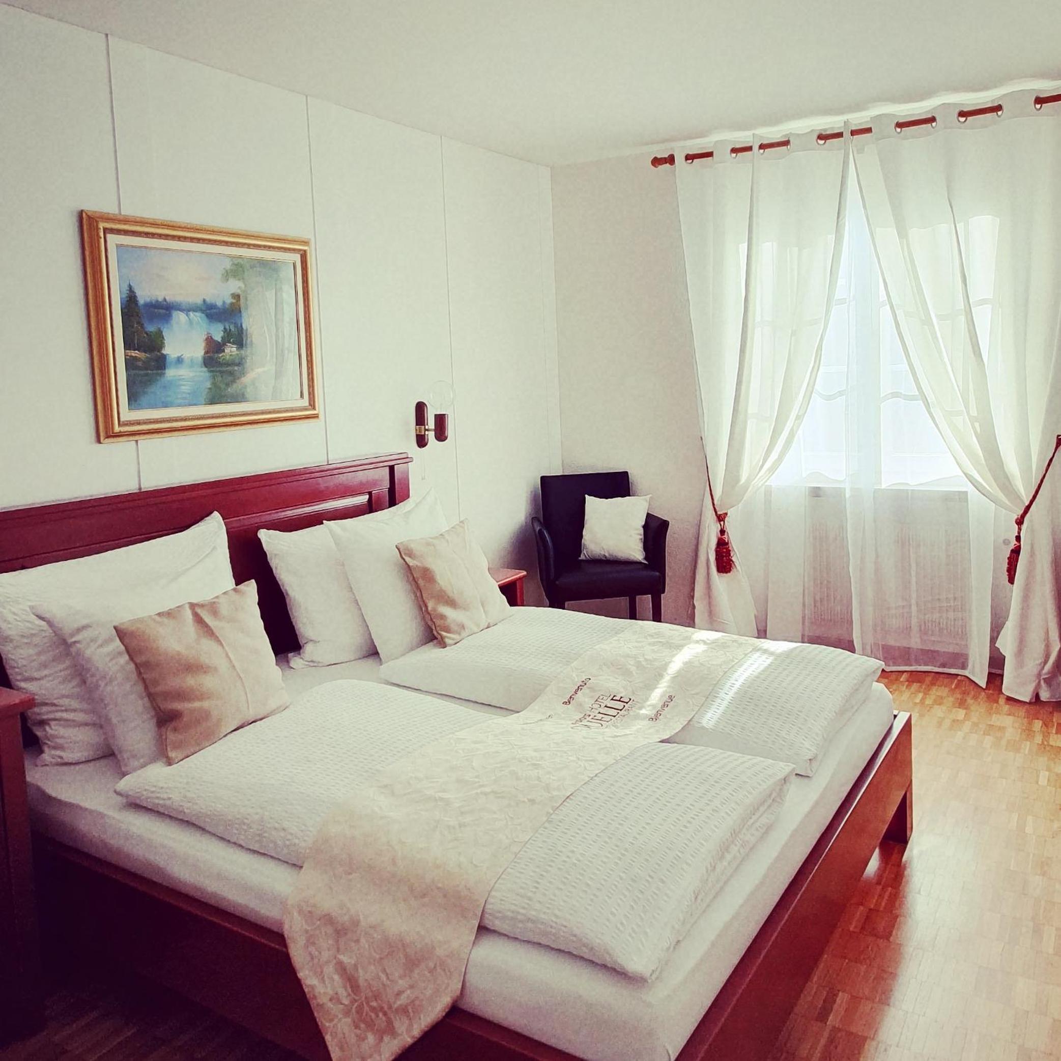 Standard Double Room - Photo 8
