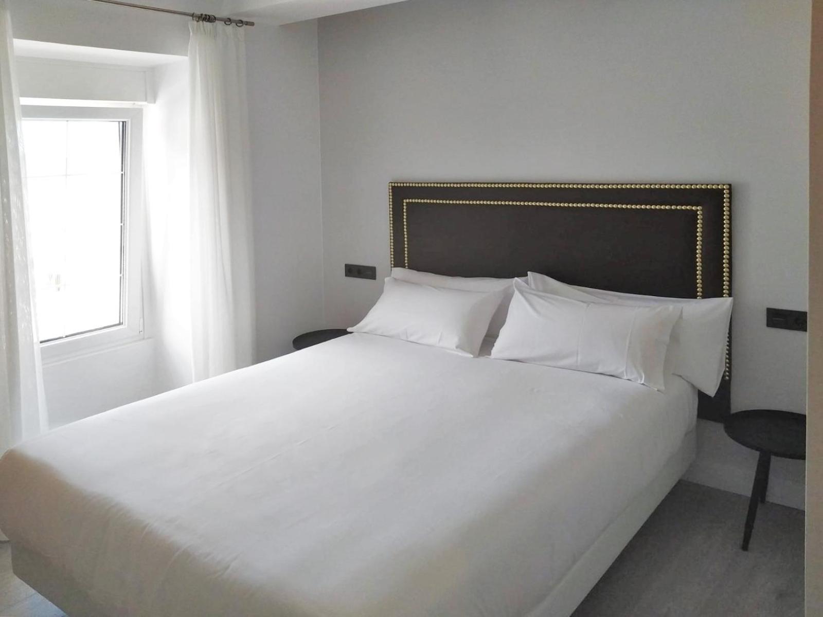 Double Room with Spa Bath - Photo 4