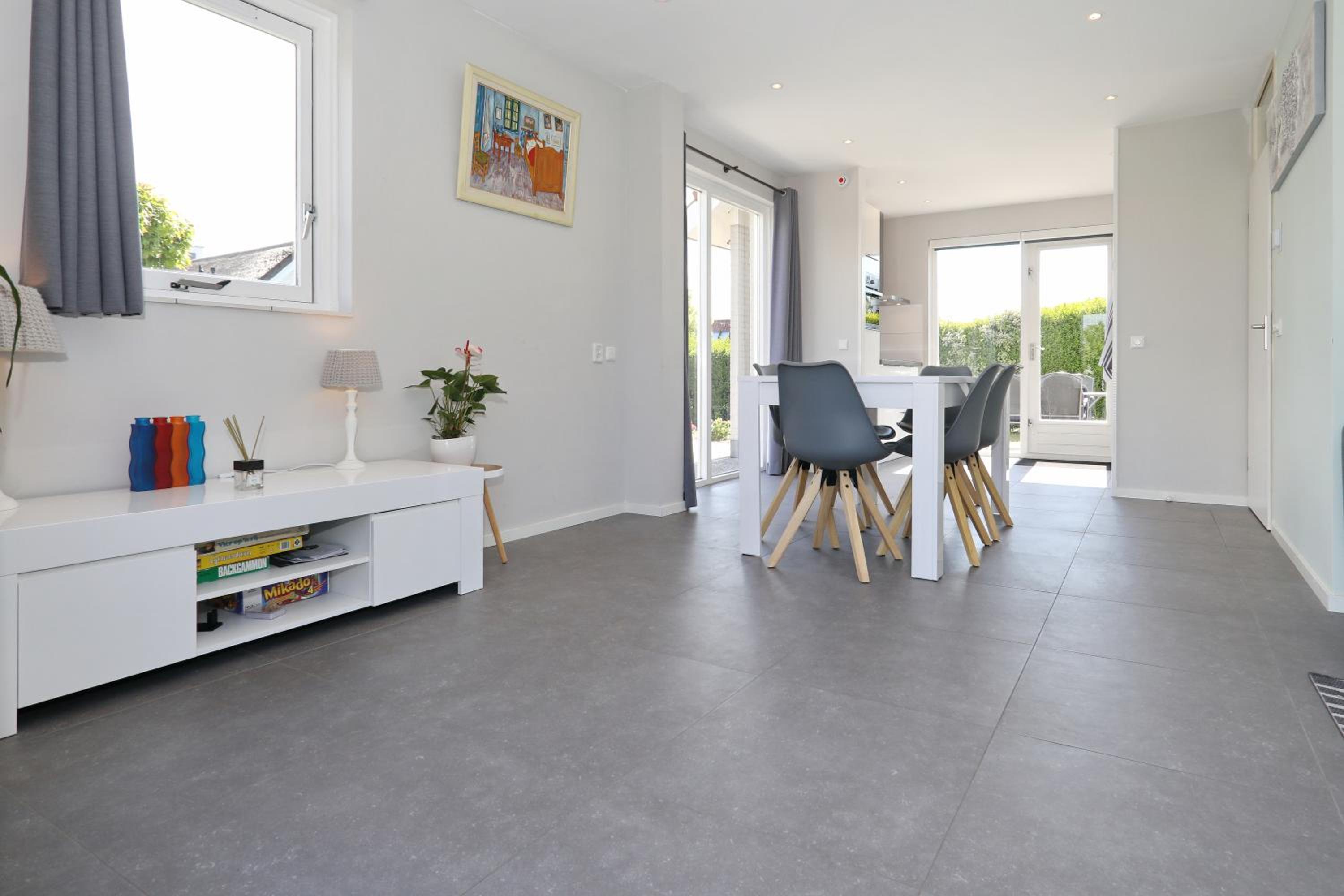 Three-Bedroom House - Photo 25