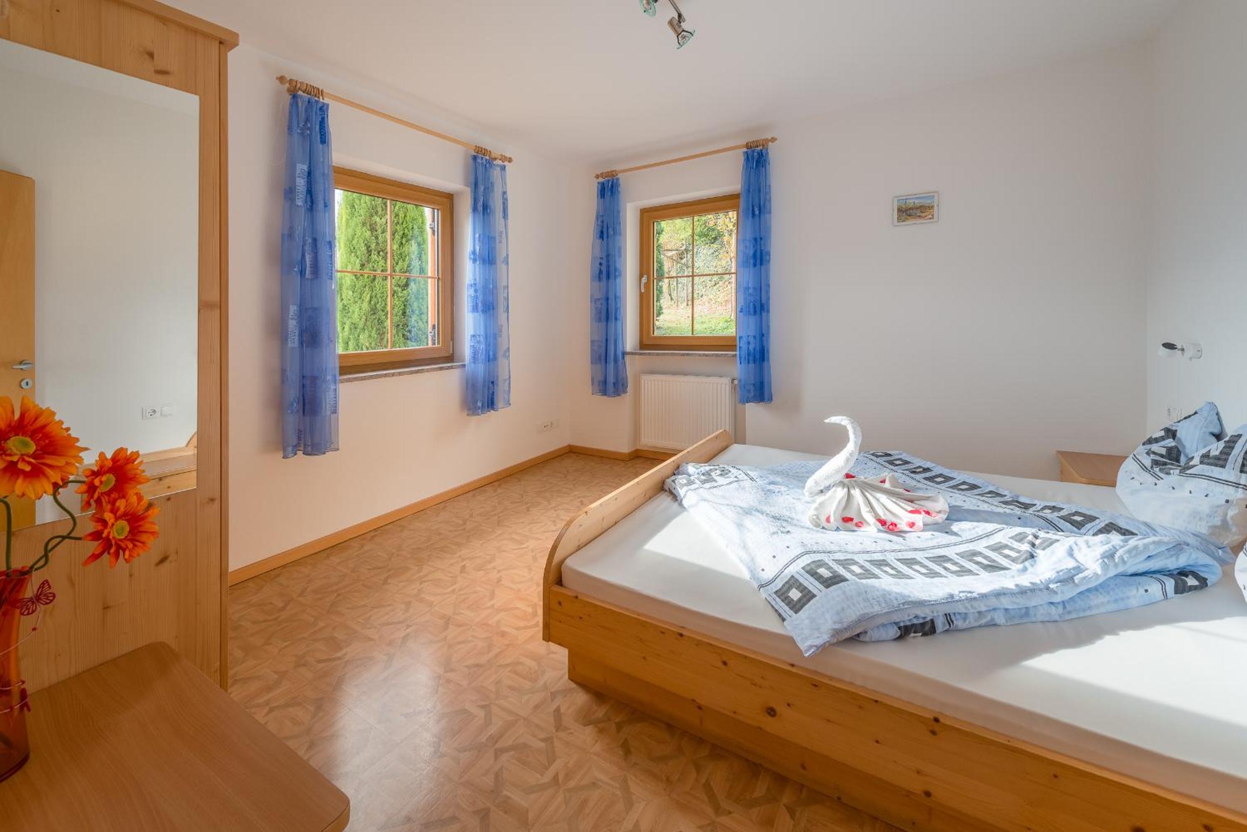 Apartment with Lake View