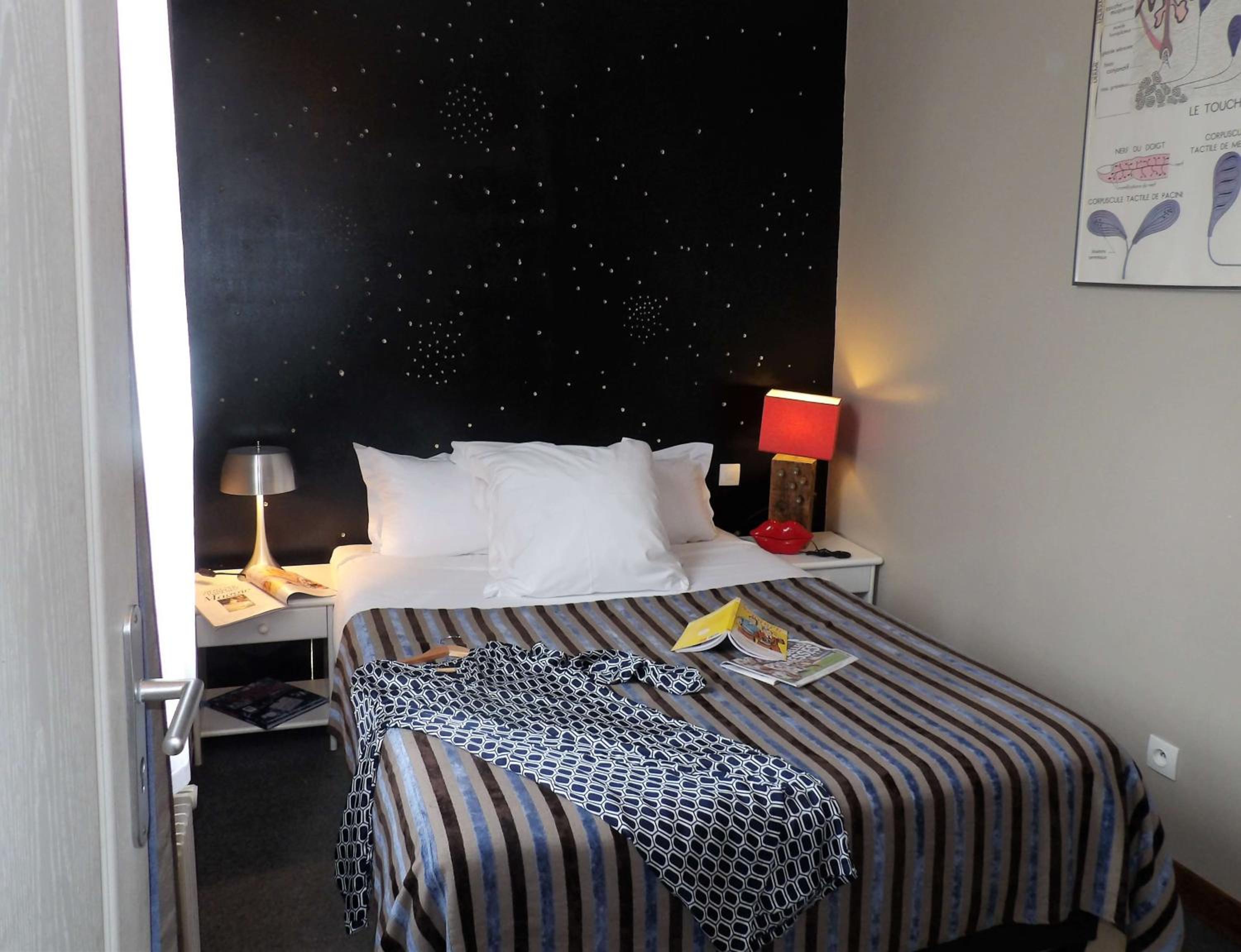 Csi Connecting Room